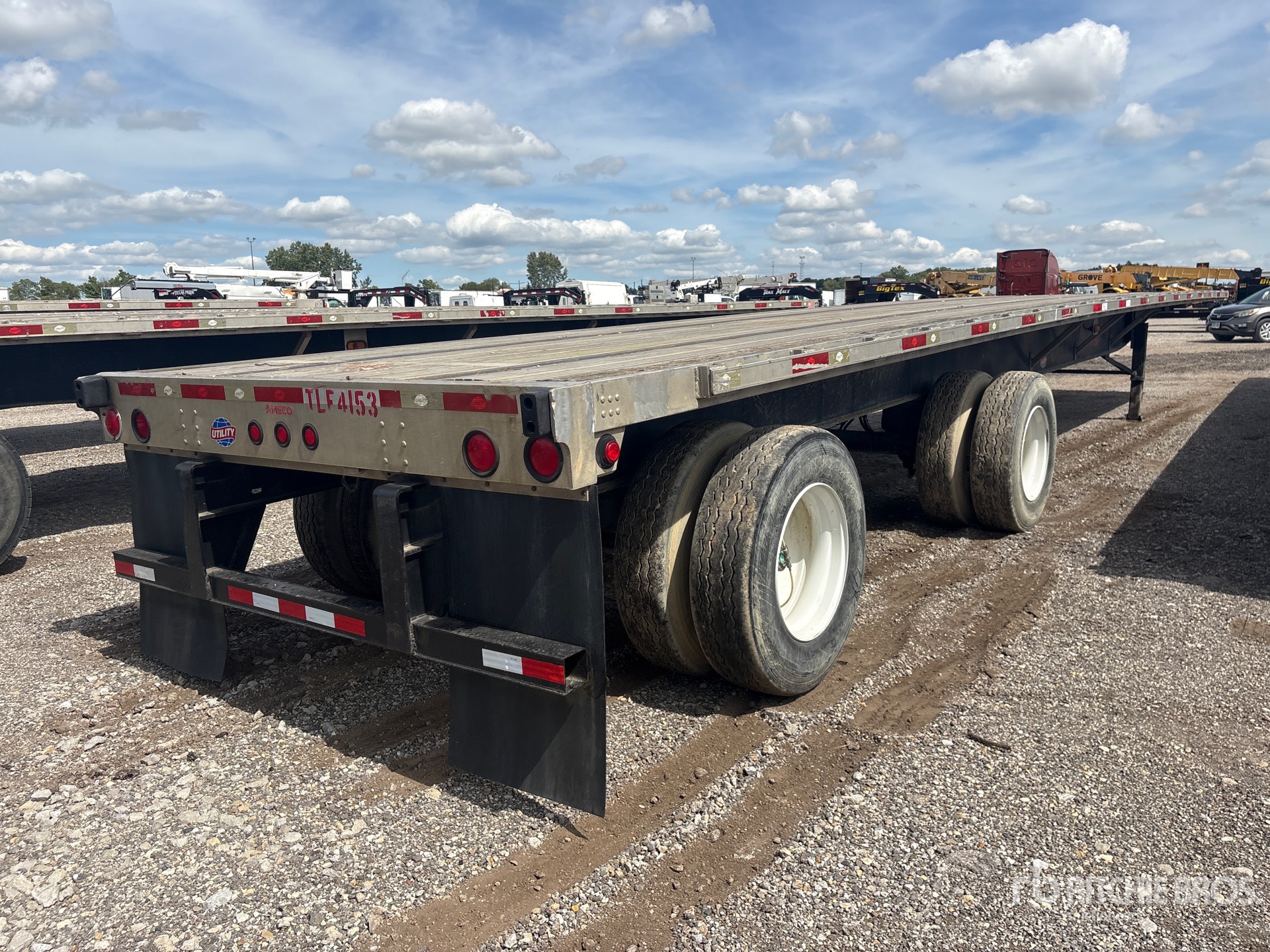 2016 Utility 48 FT T/A