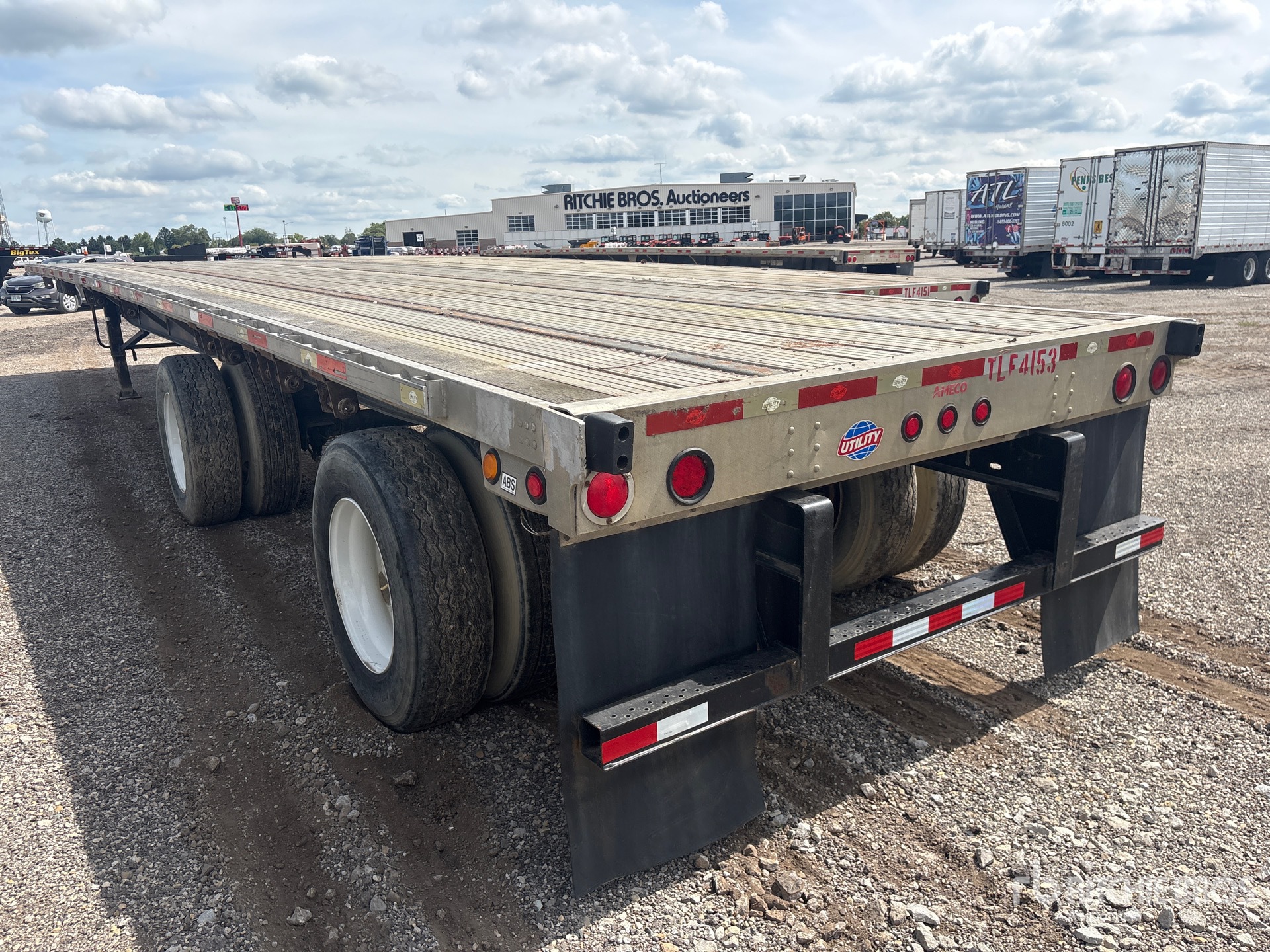 2016 Utility 48 FT T/A