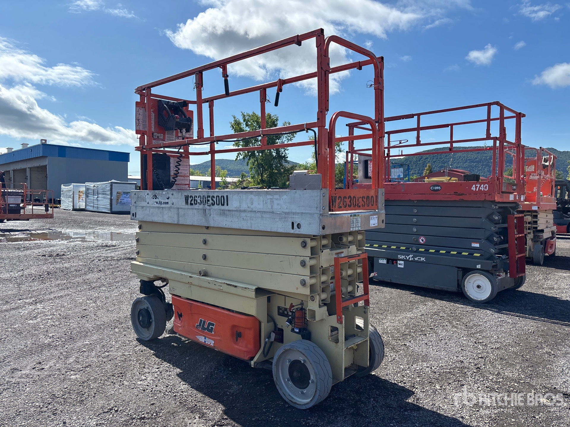 2014 JLG 2630ES