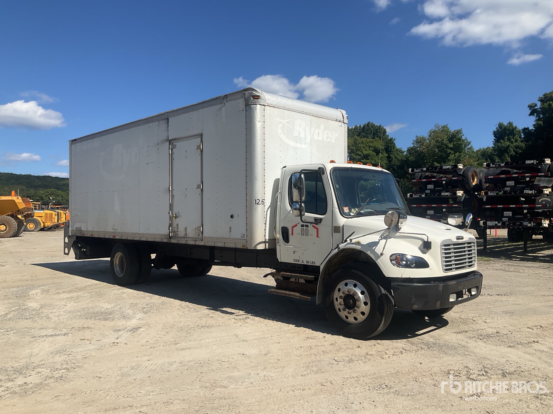 2019 Freightliner M2106