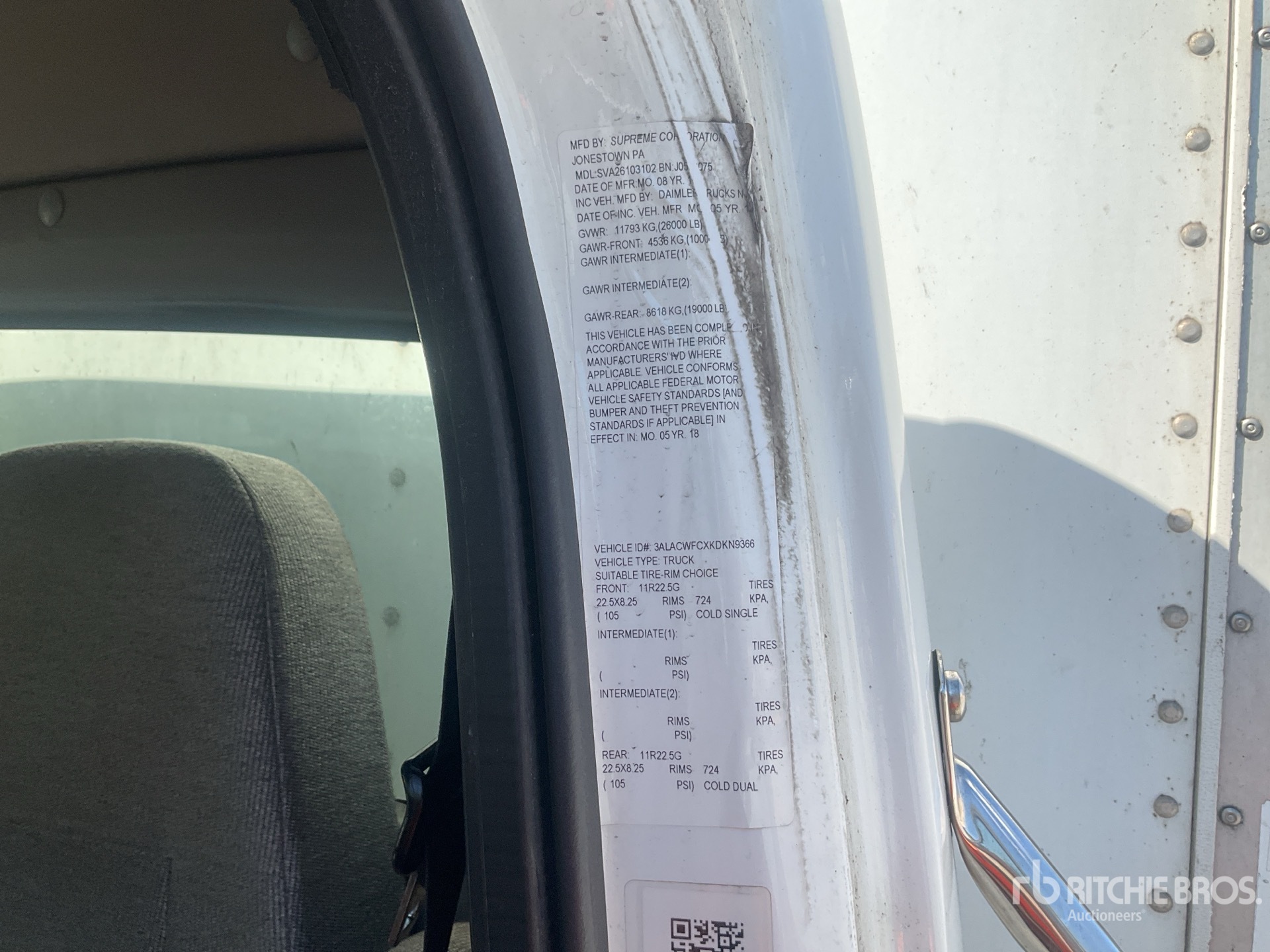 2019 Freightliner M2106