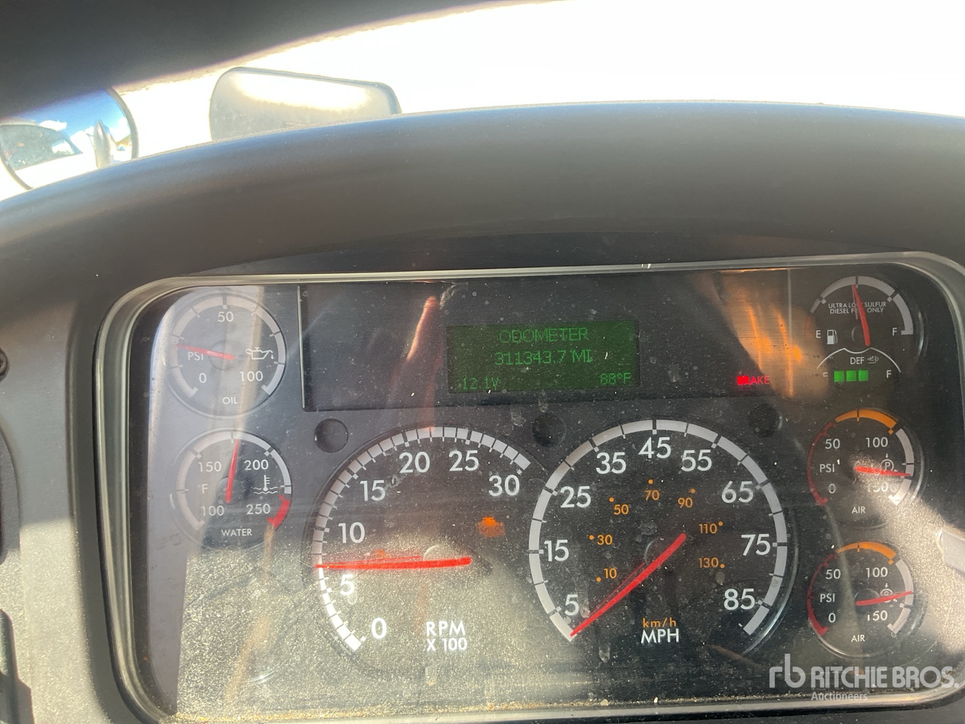 2019 Freightliner M2106