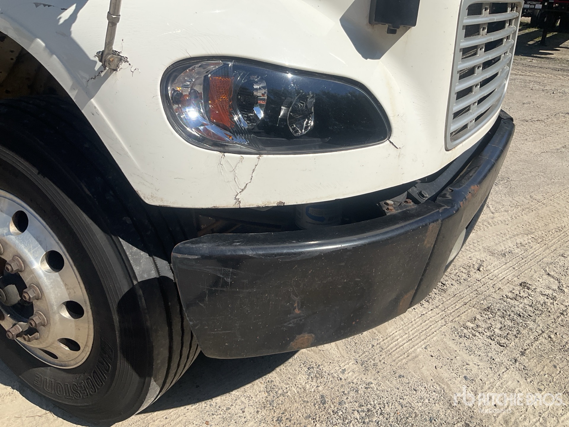 2019 Freightliner M2106