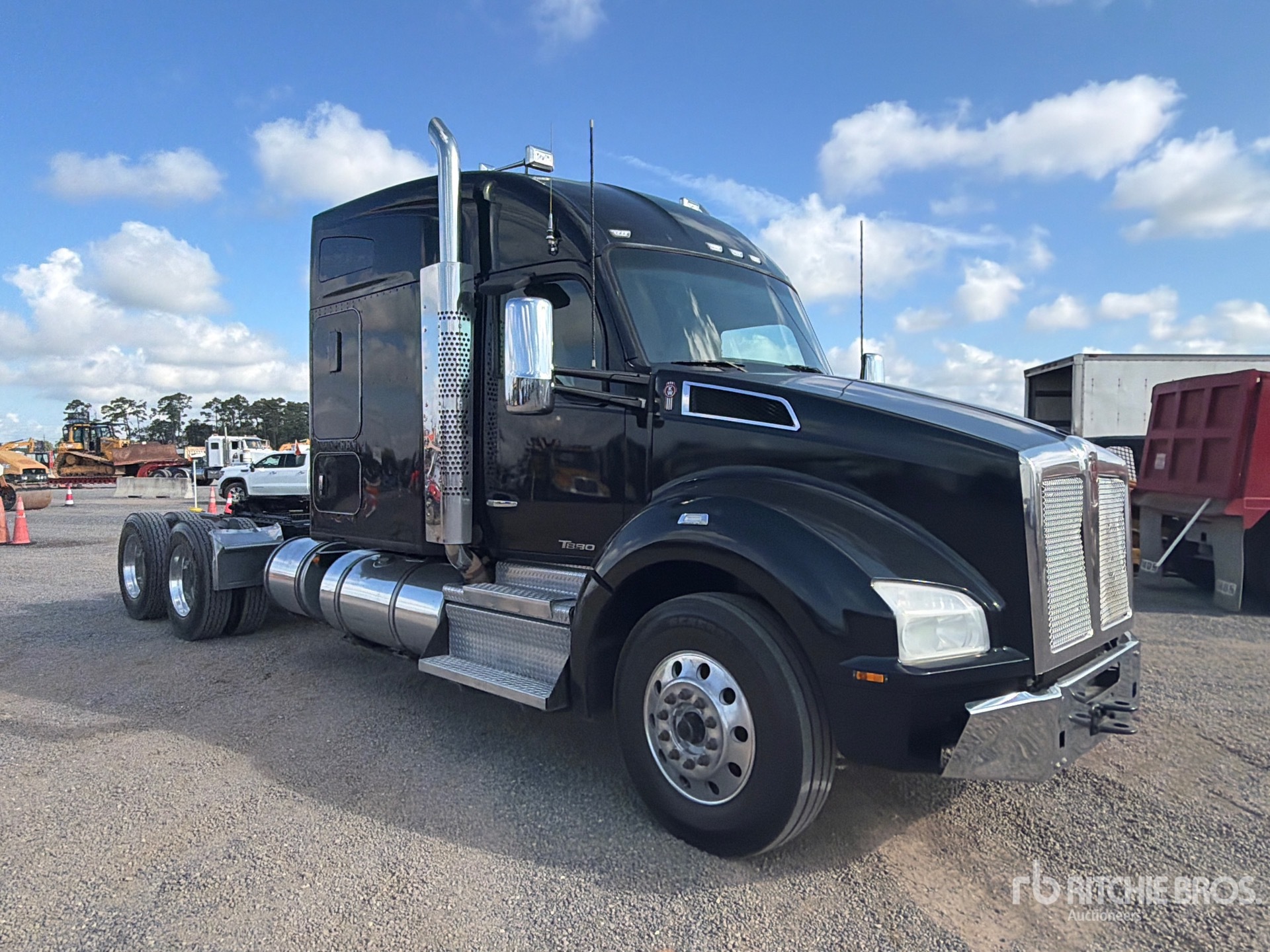 2021 Kenworth T880