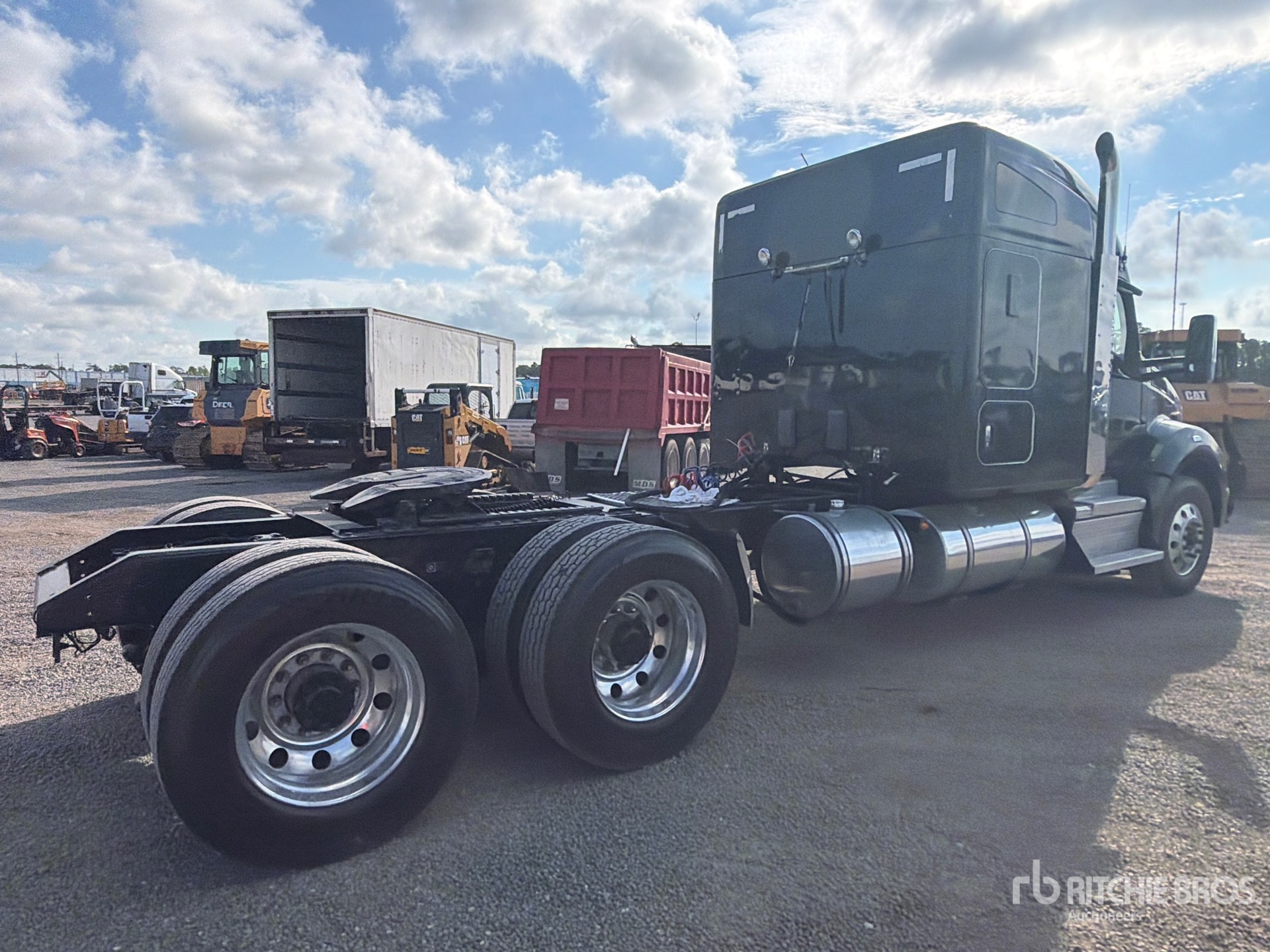 2021 Kenworth T880