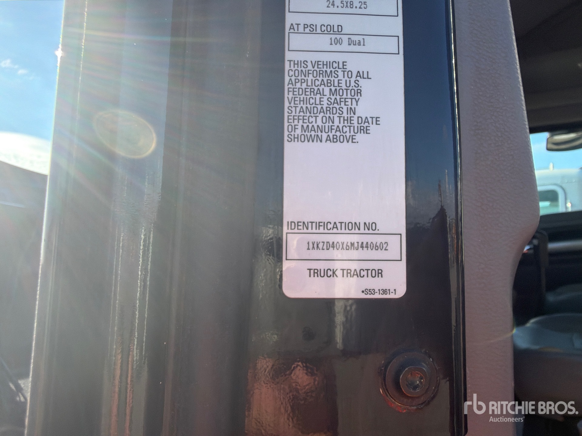 2021 Kenworth T880