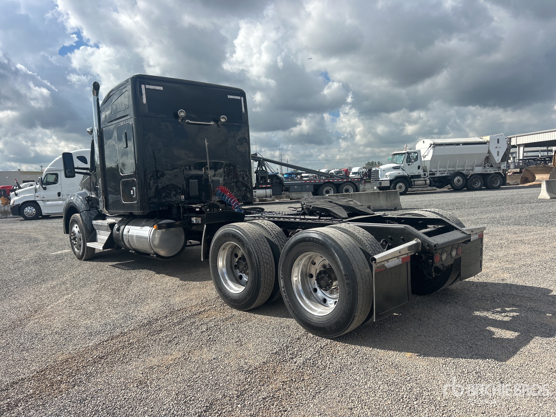 2021 Kenworth T880