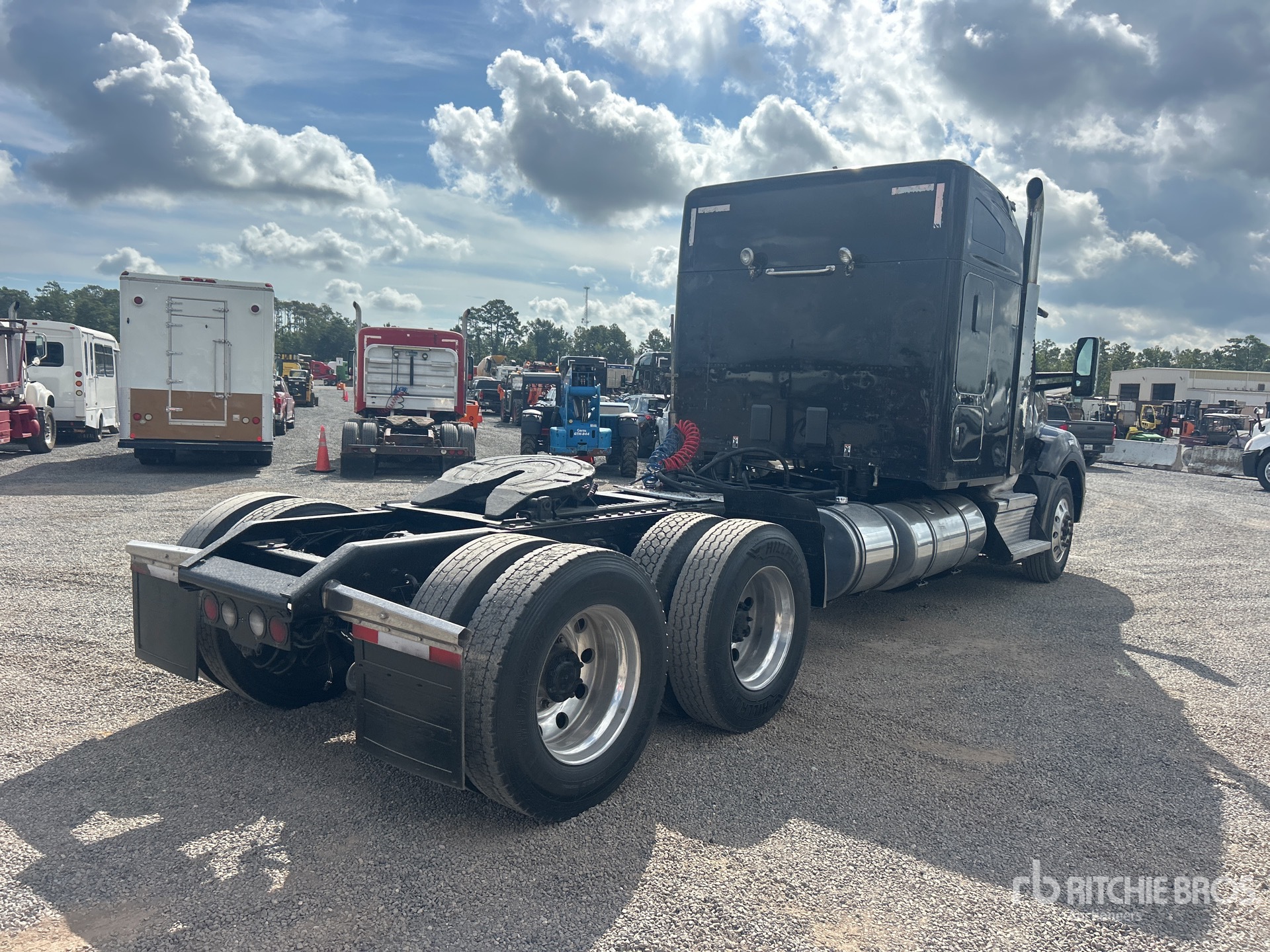 2021 Kenworth T880
