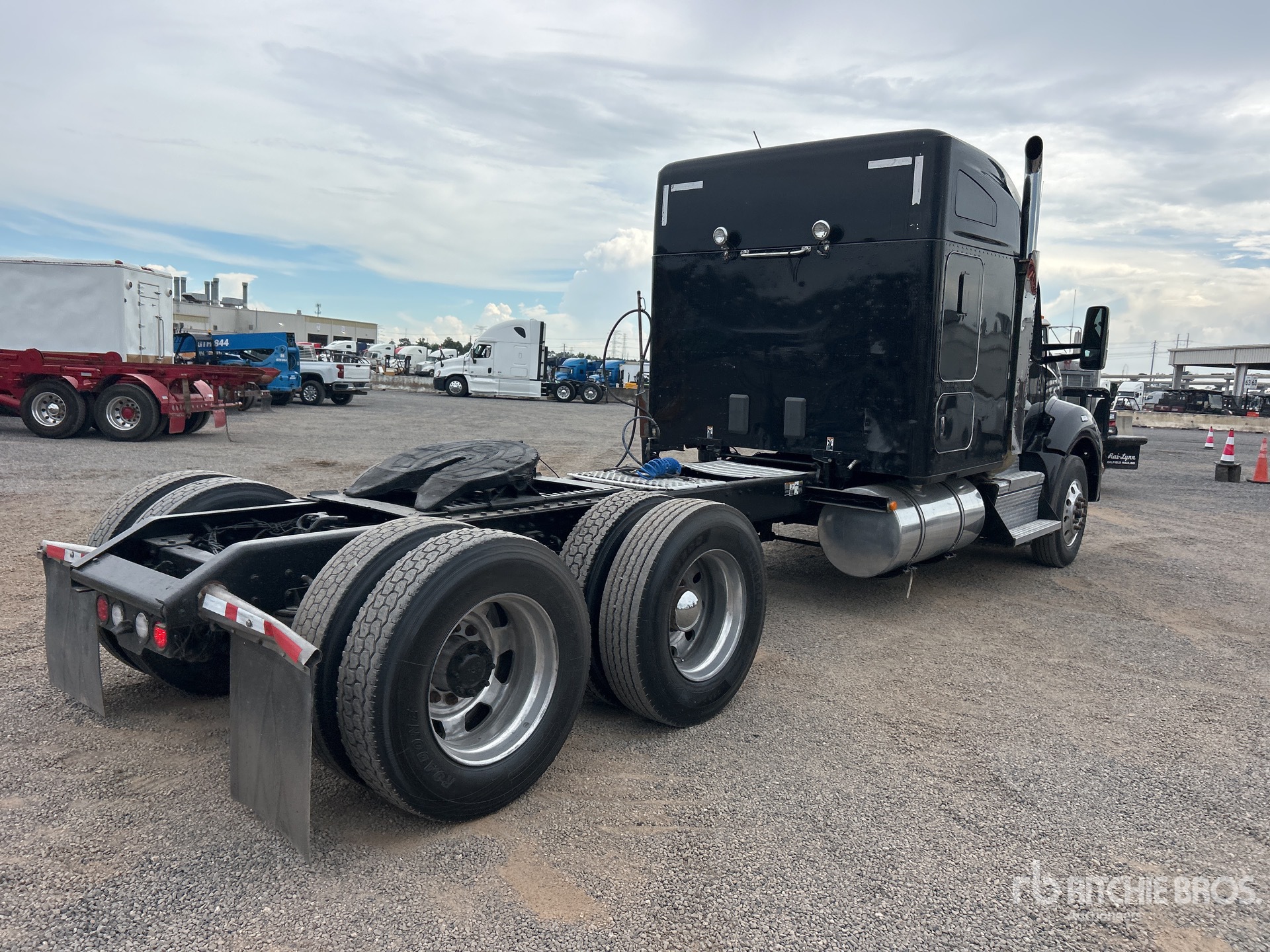 2021 Kenworth T880