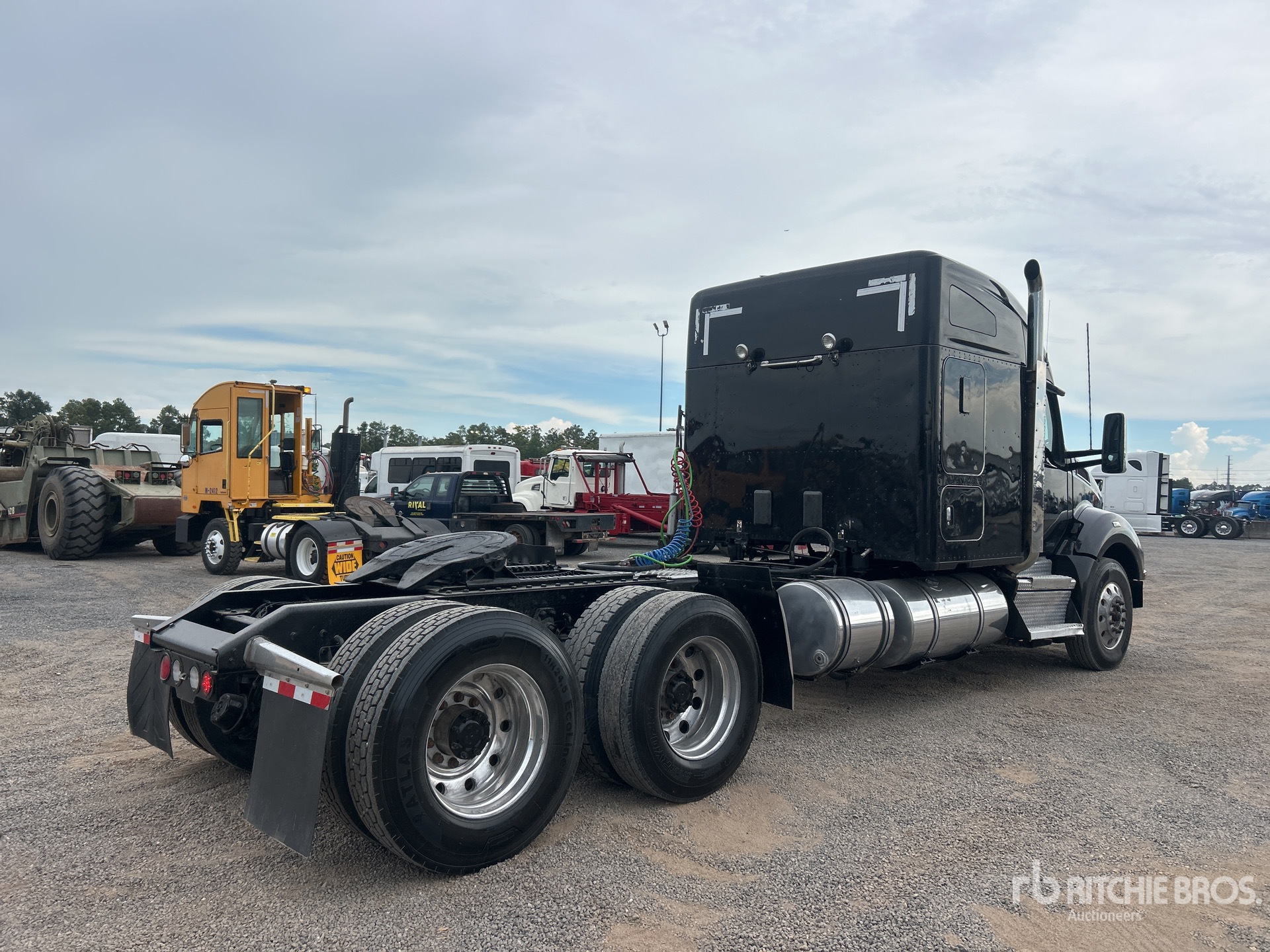 2021 Kenworth T880