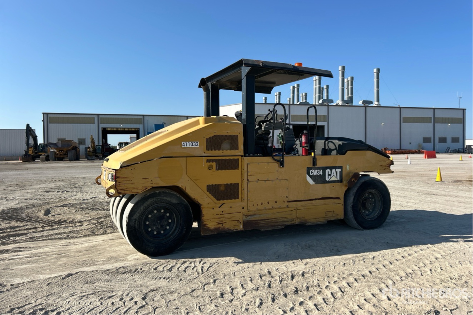 2014 Caterpillar CW34