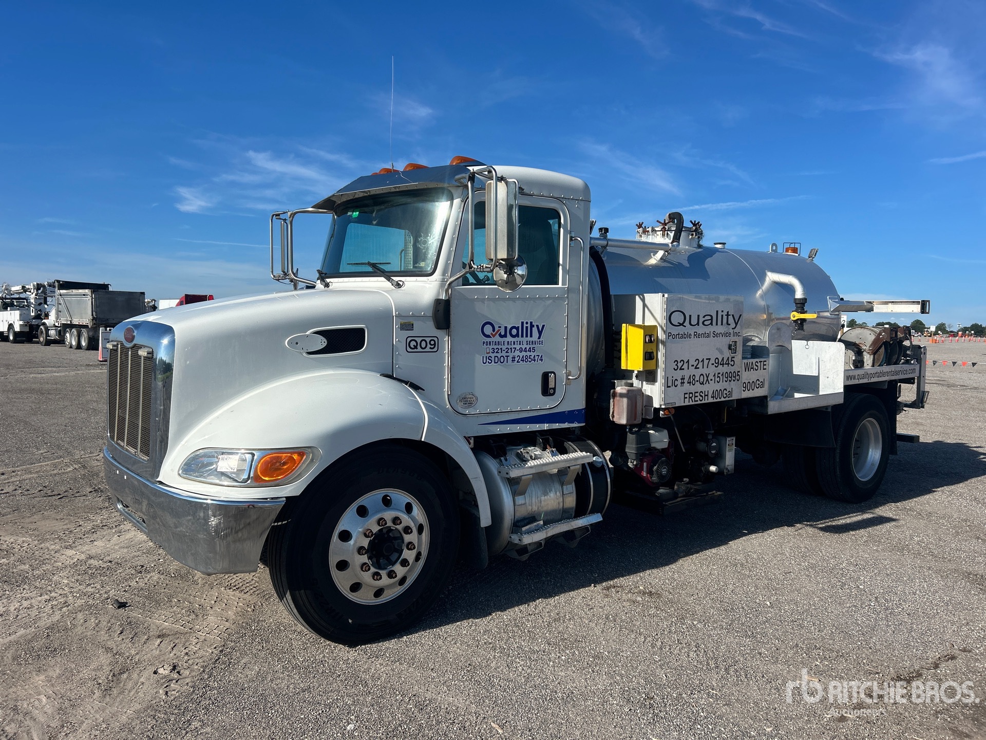 2022 Peterbilt 330