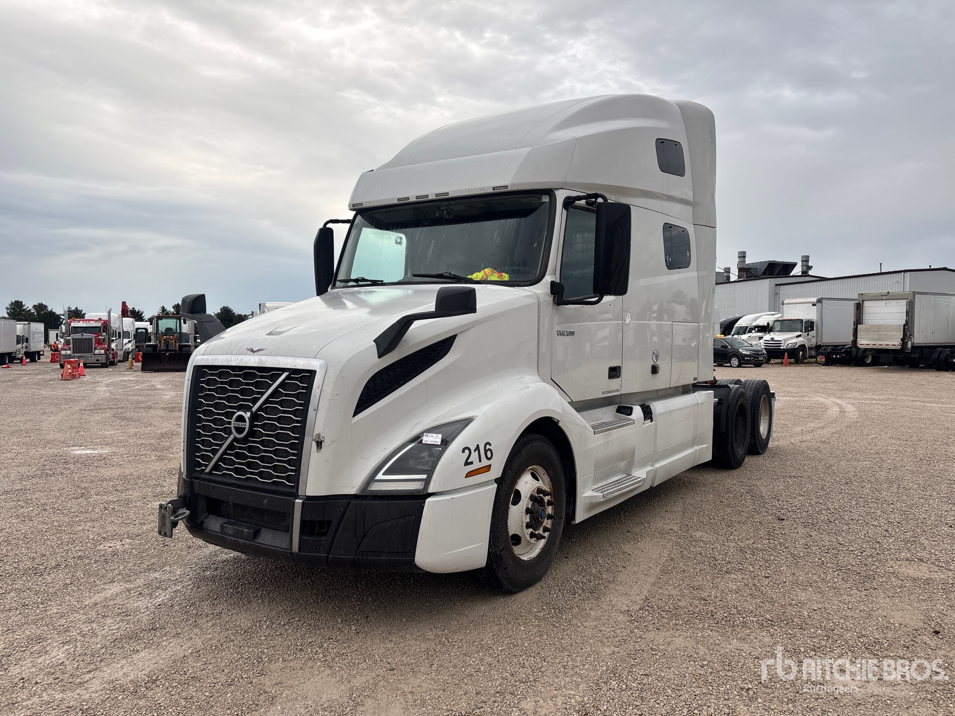 2020 Volvo VNL760