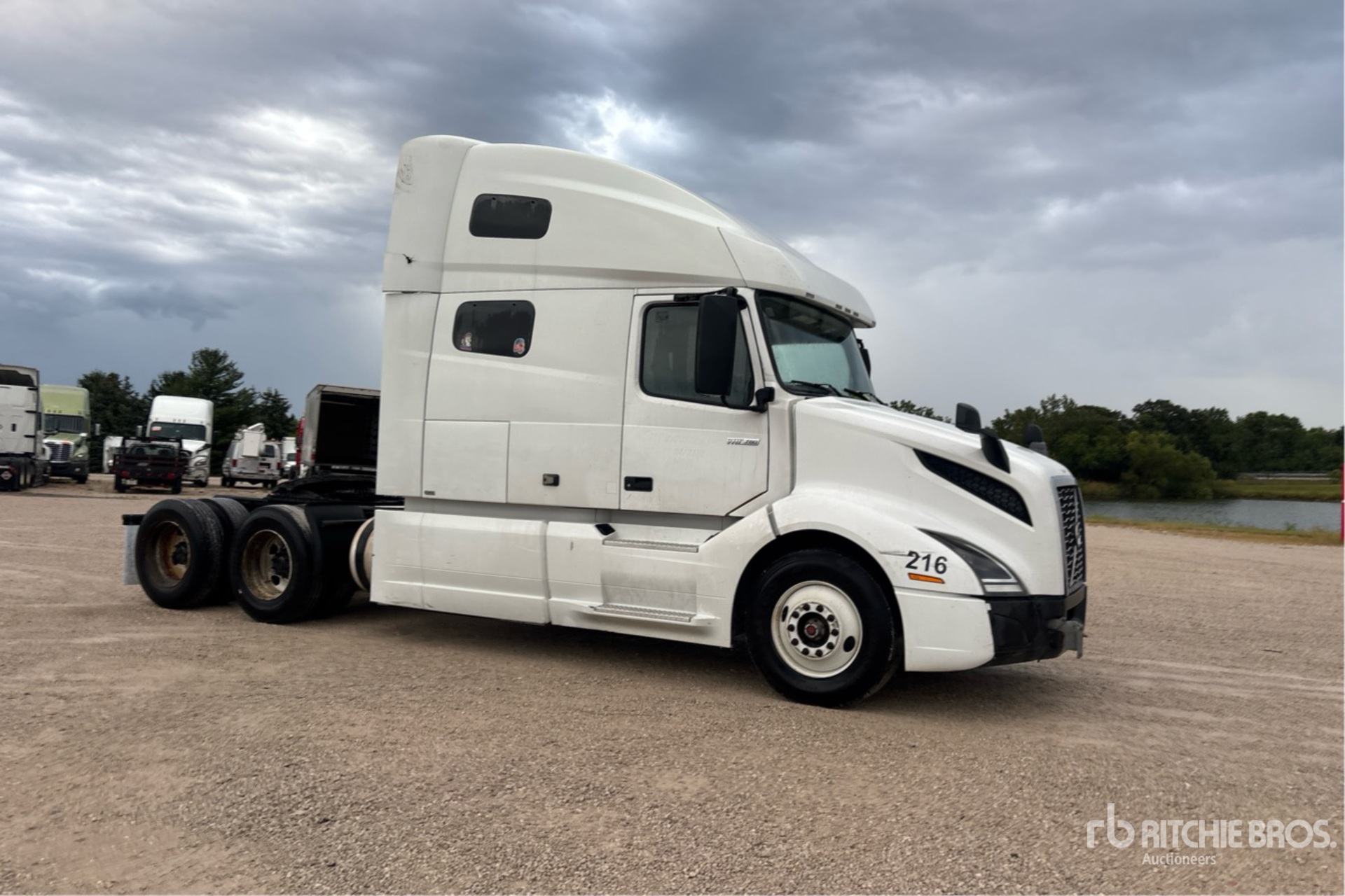 2020 Volvo VNL760