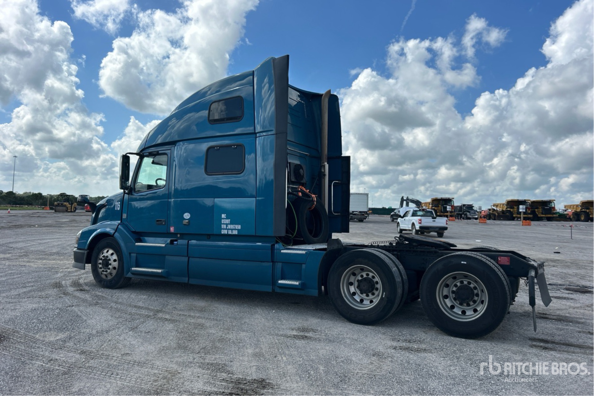 2018 Volvo VNL