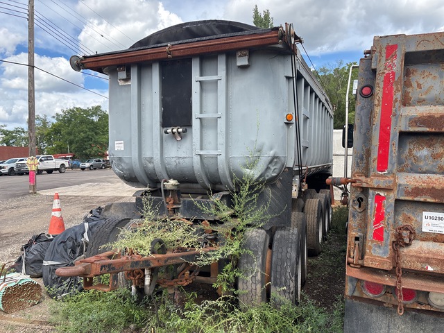 1972 Fruehauf 18 ft Tri/A Pup End Dump Trailer