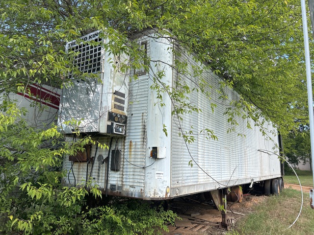 1977 Trailmobile D14N 4CAV 42 ft x 96 in T/A Refrigerated Trailer