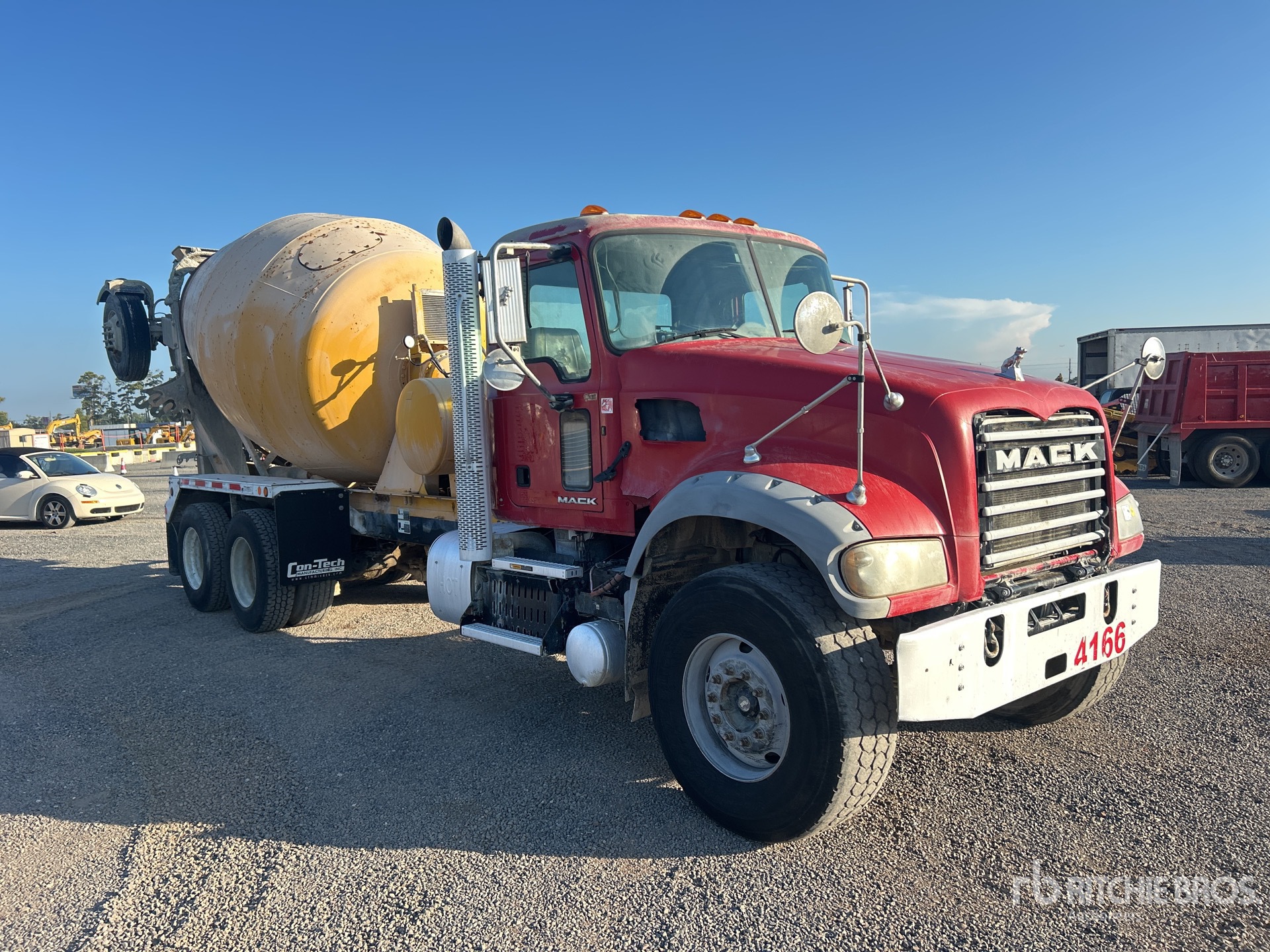 2016 Mack CV713