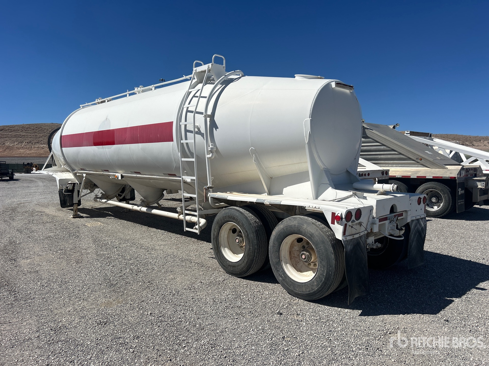1972 Fruehauf T/A