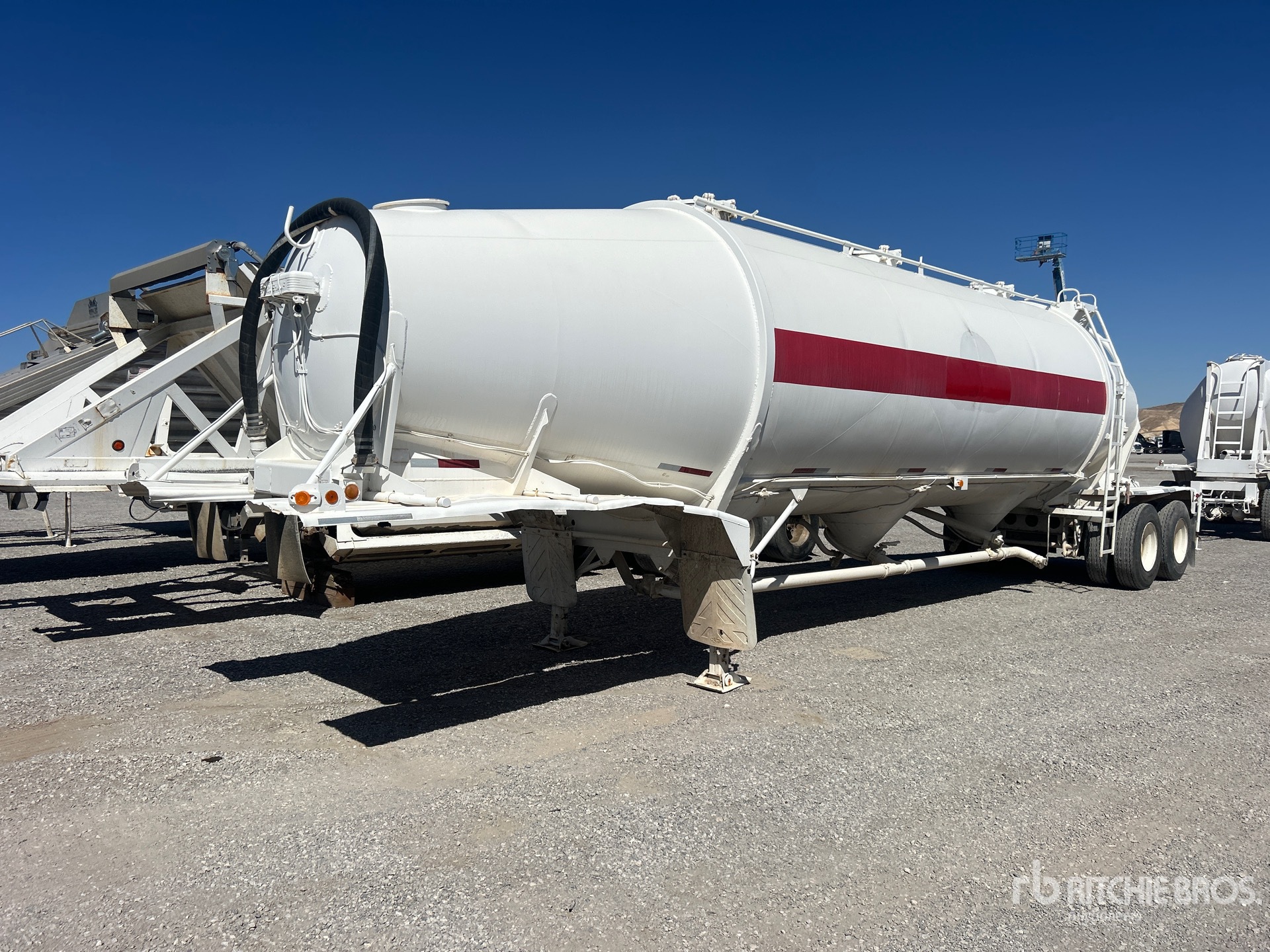 Photo of 1972 Fruehauf T/A