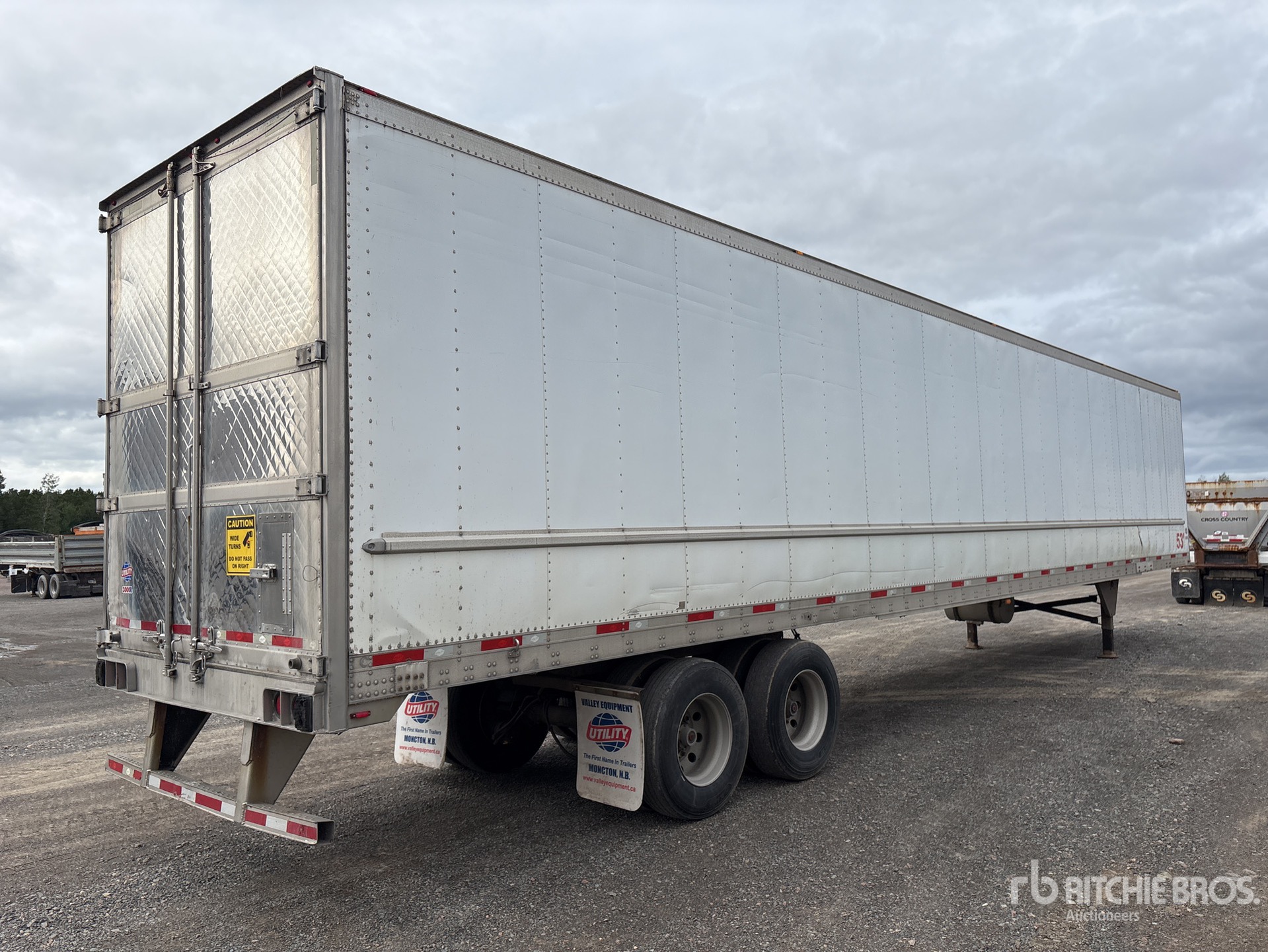 2014 Utility 3000R