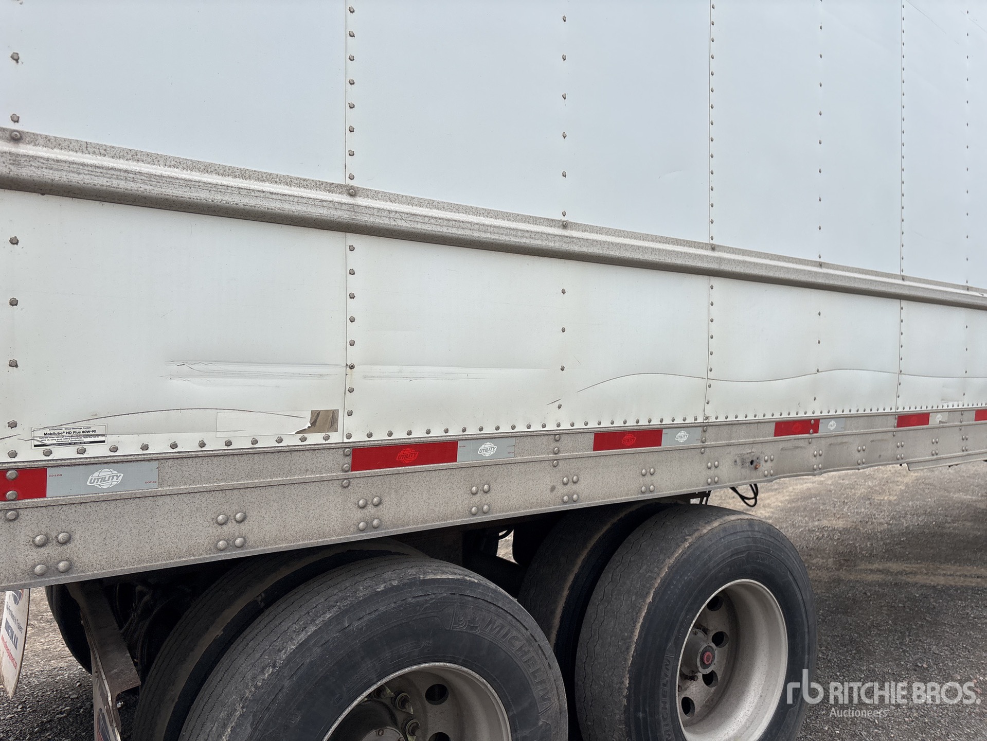 2014 Utility 3000R