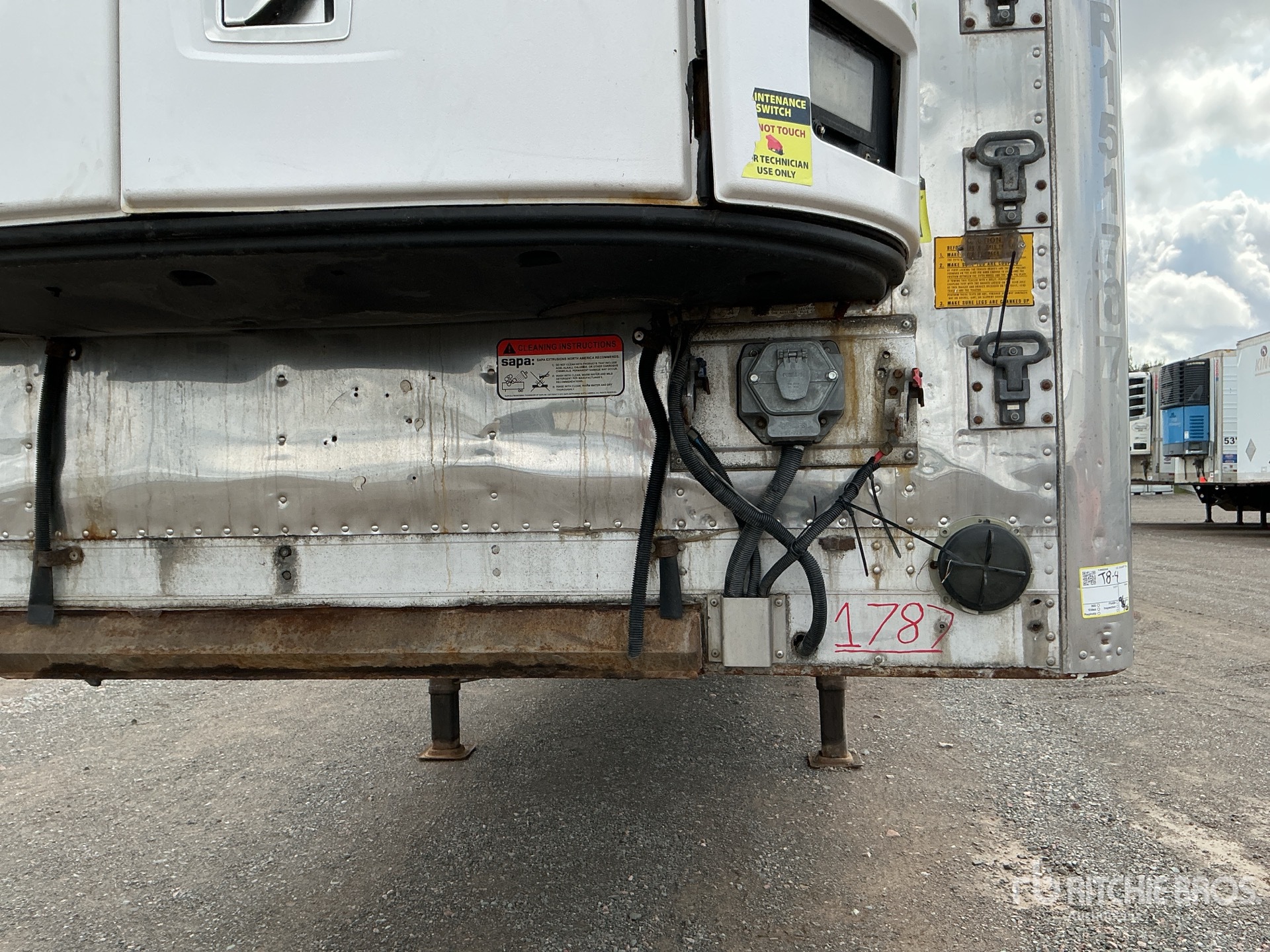 2014 Utility 3000R