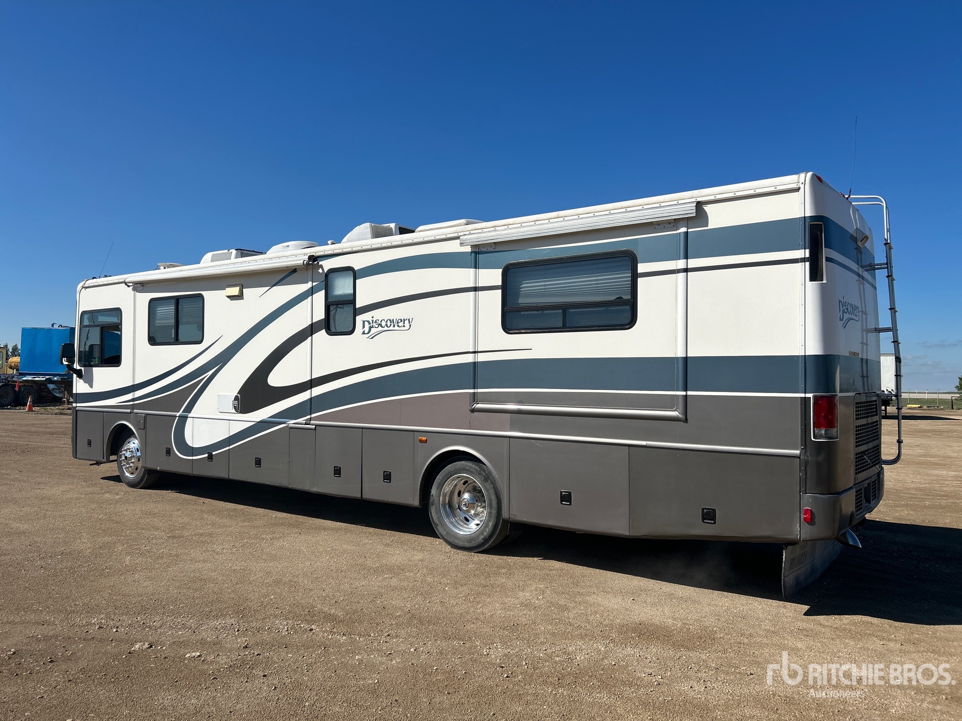 2002 Fleetwood DISCOVERY