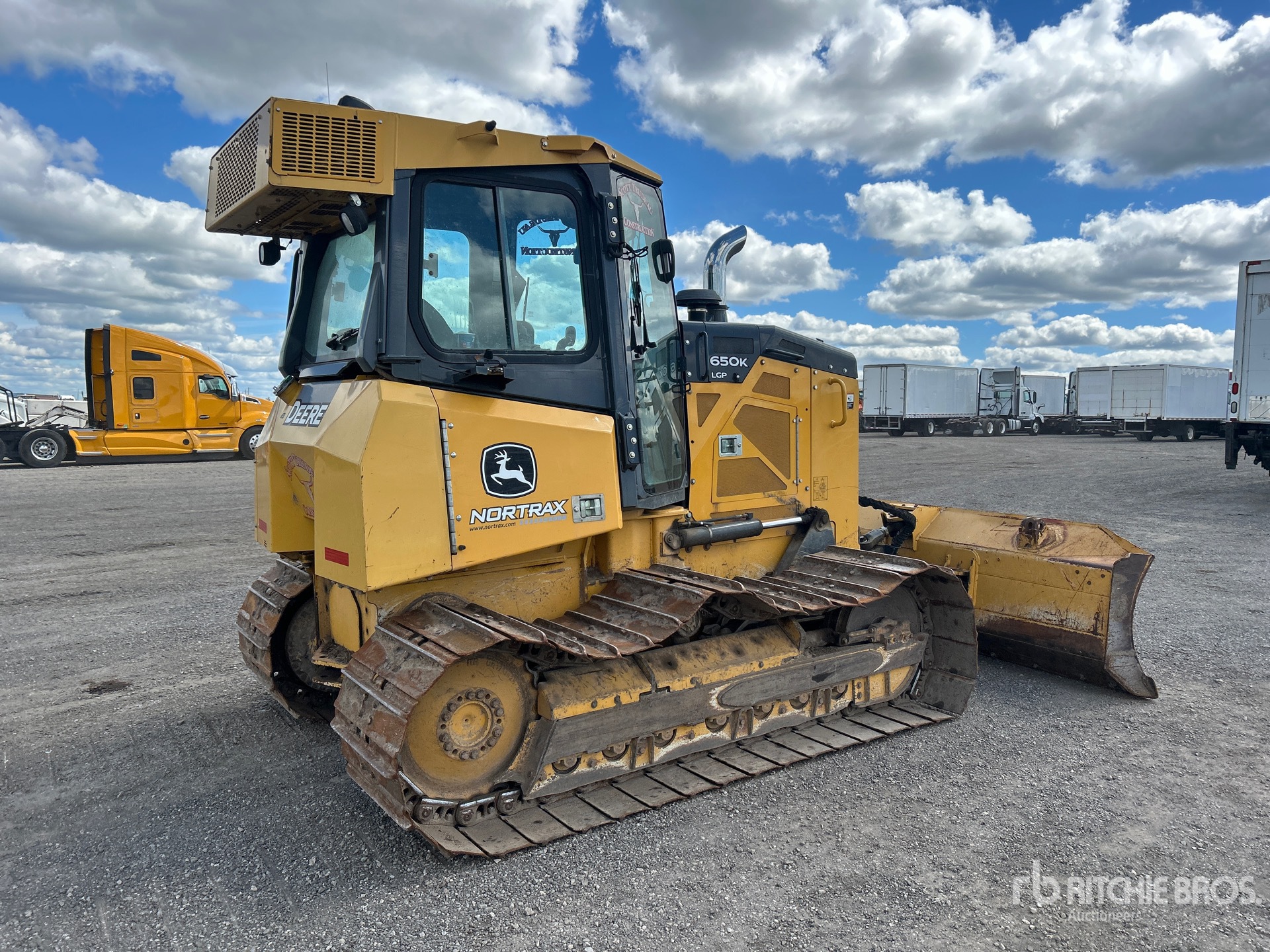 2016 John Deere 650K LGP