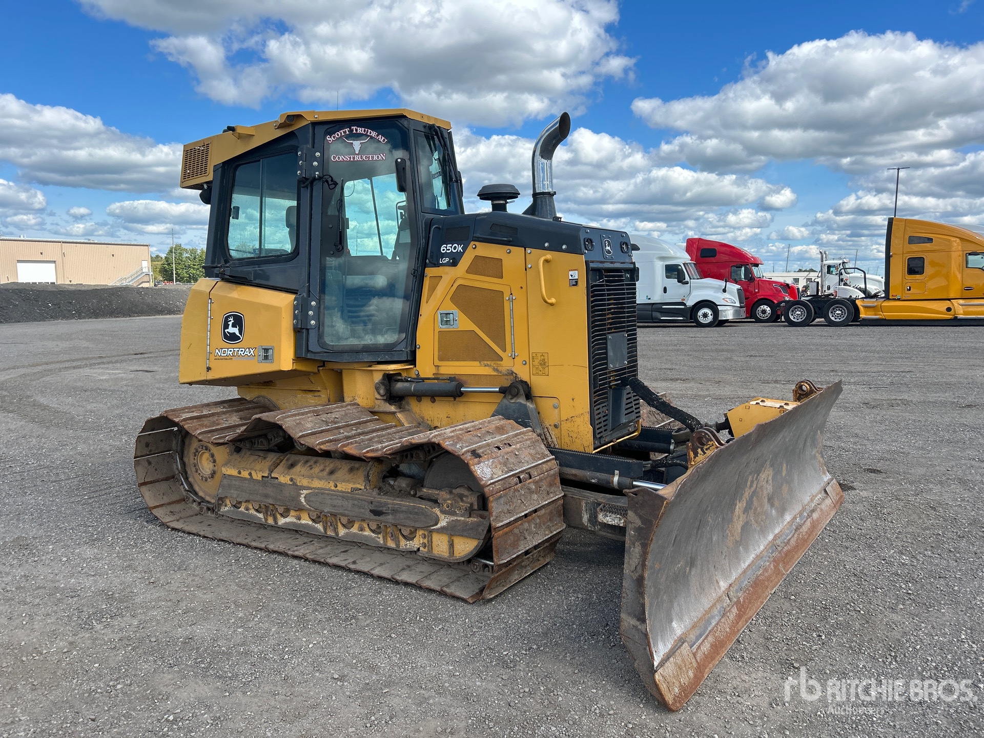 2016 John Deere 650K LGP