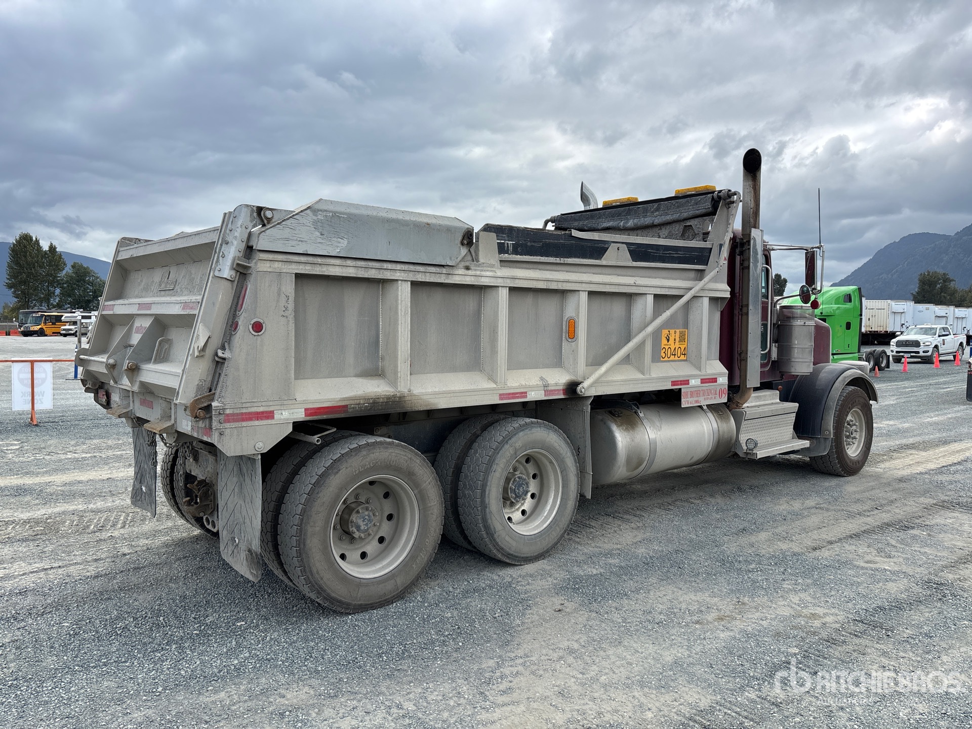 2020 Peterbilt 367