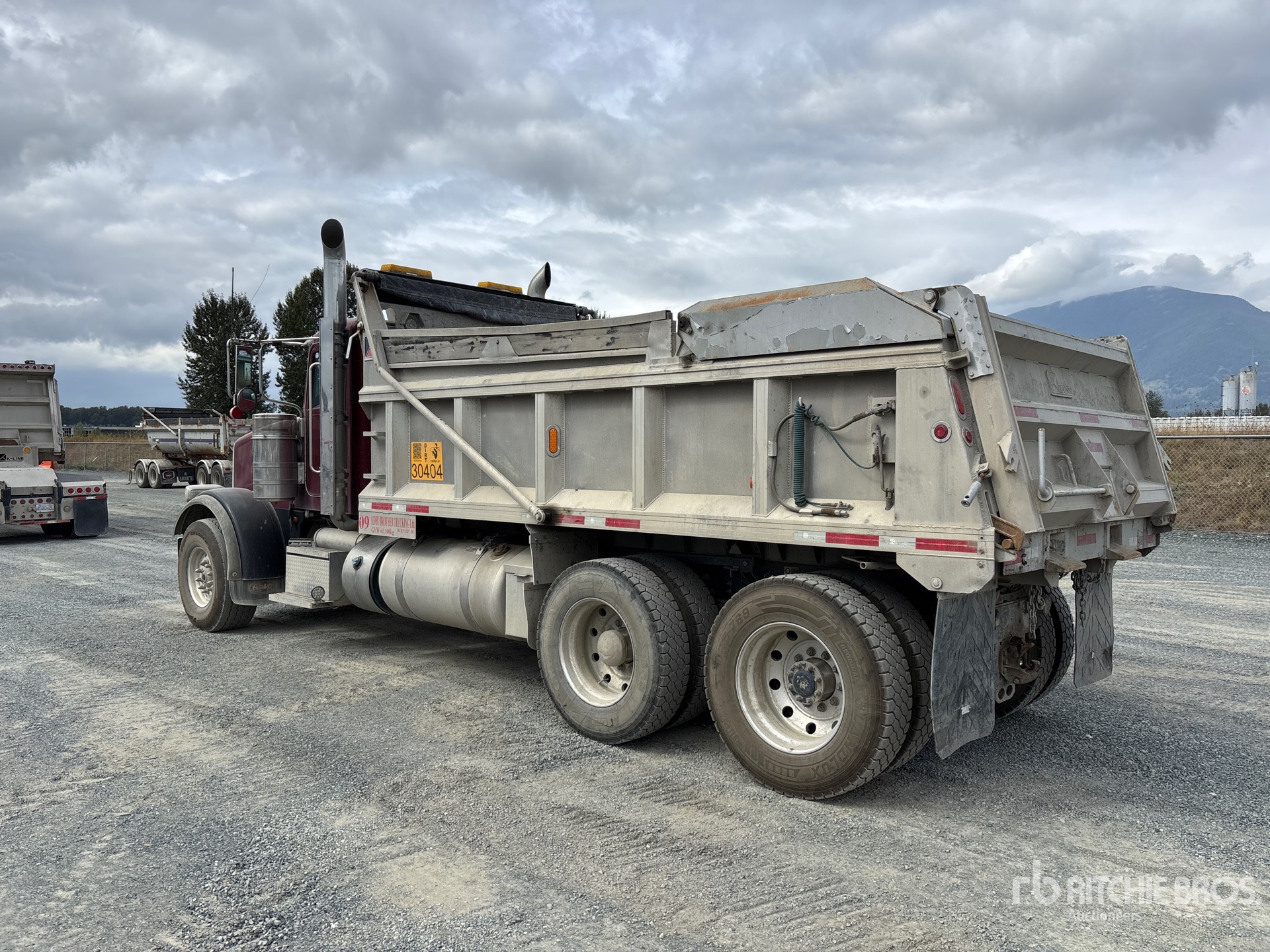 2020 Peterbilt 367