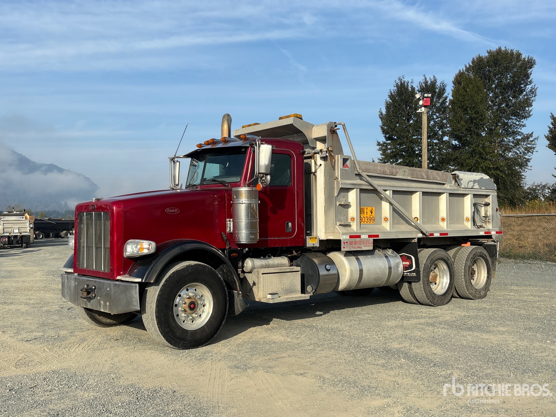 Photo of 2019 Peterbilt 367