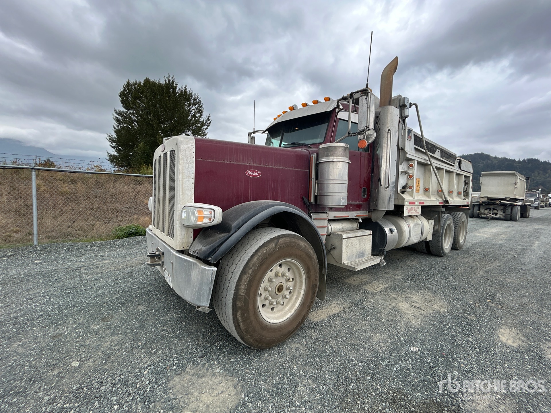 2016 Peterbilt 389