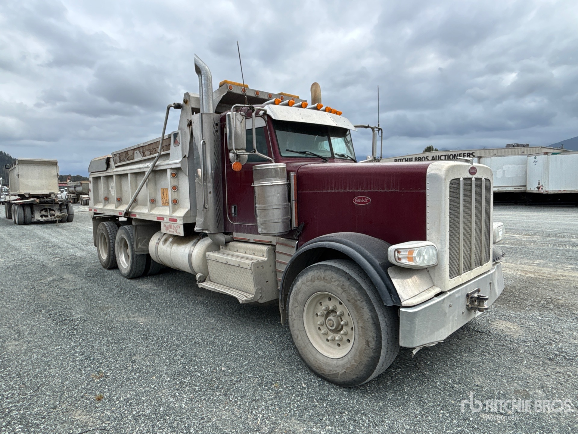 2016 Peterbilt 389