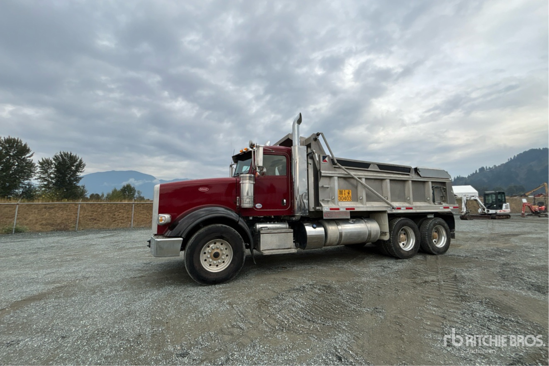 2024 Peterbilt 367