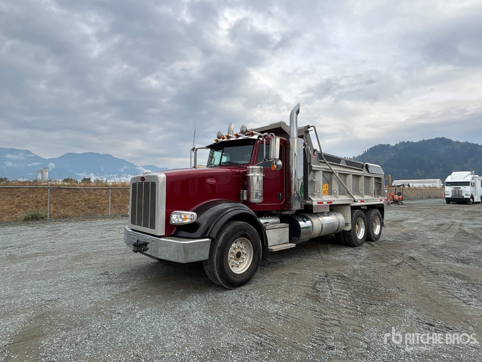2024 Peterbilt 367