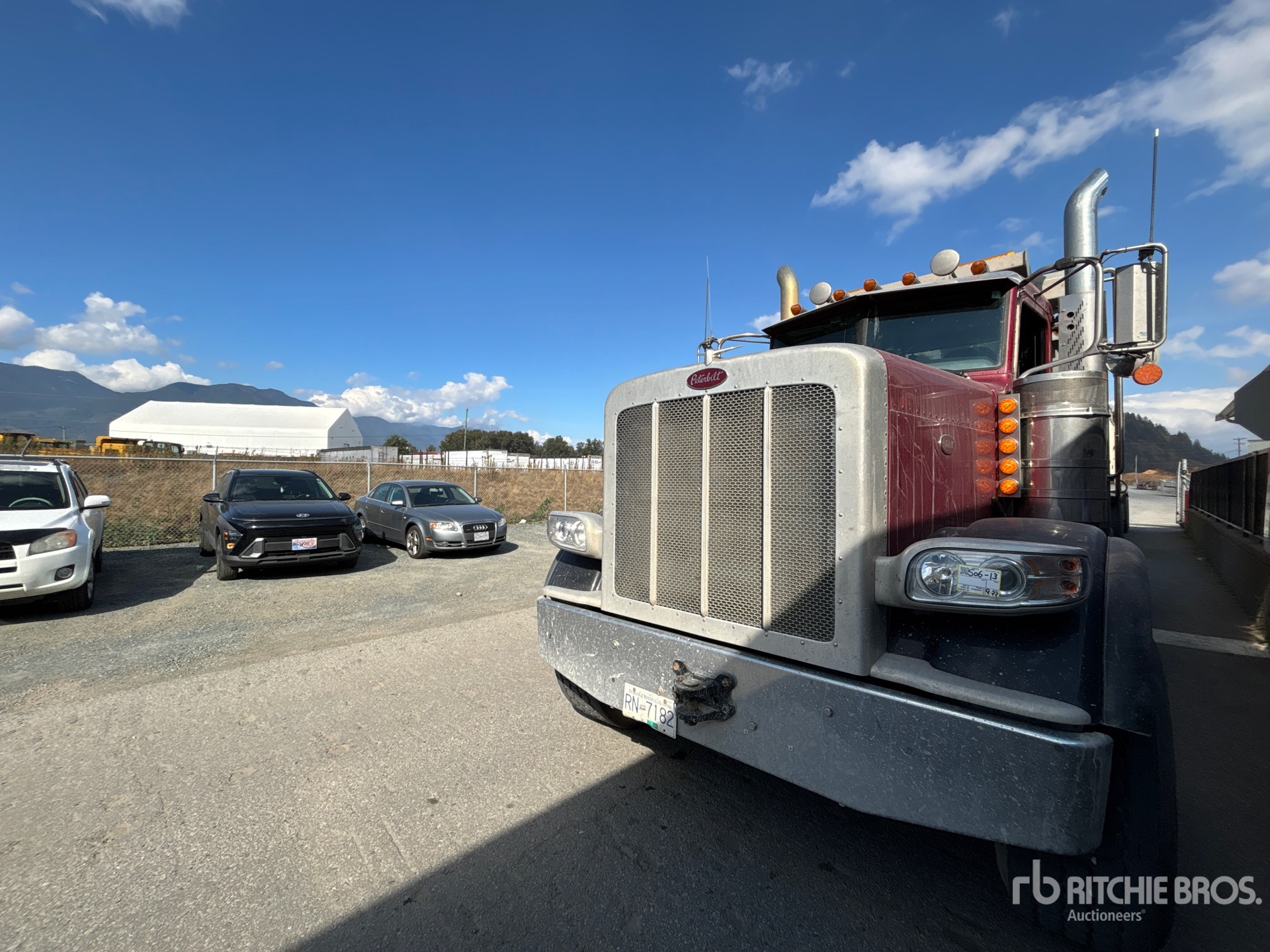 2022 Peterbilt 389