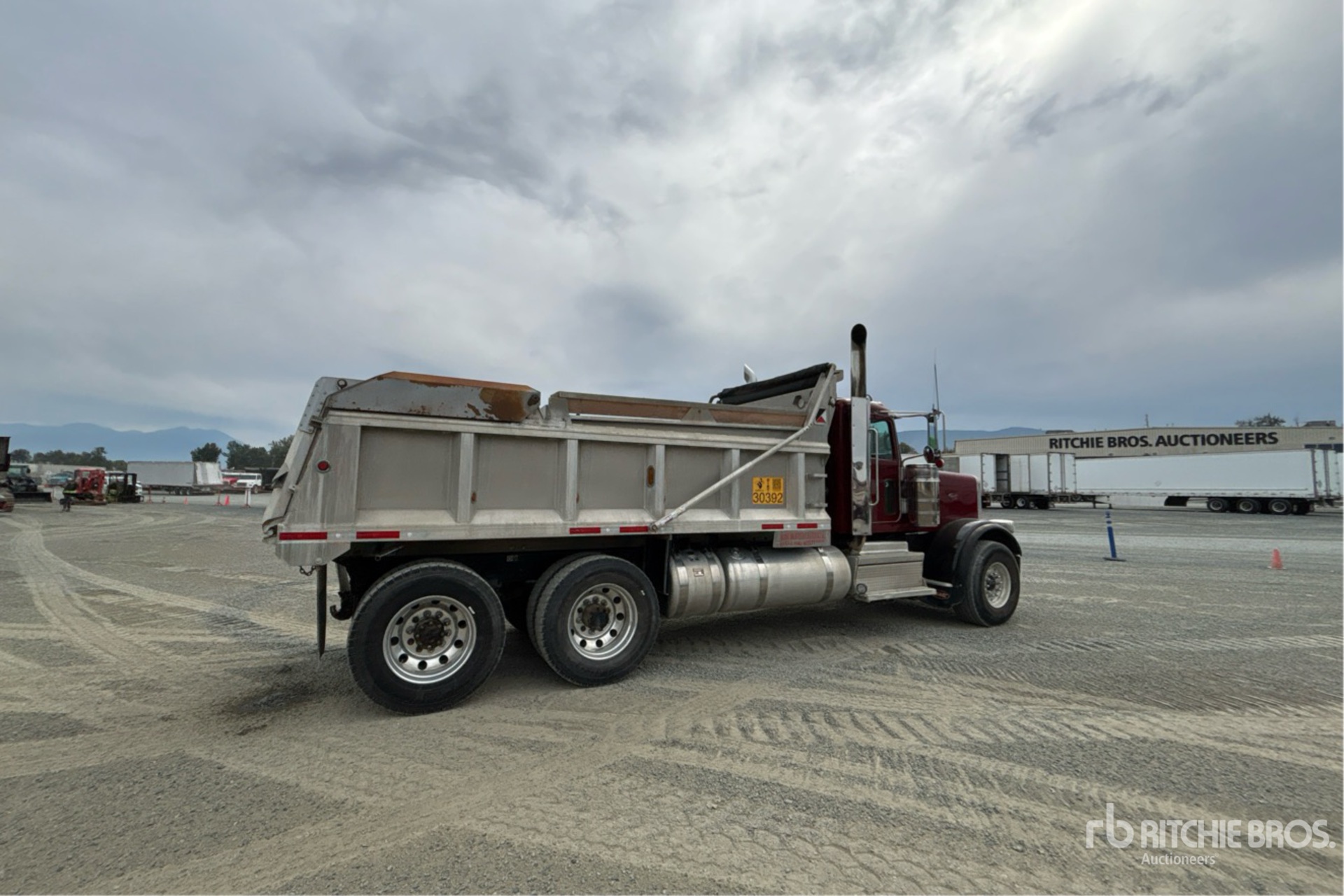 2022 Peterbilt 389
