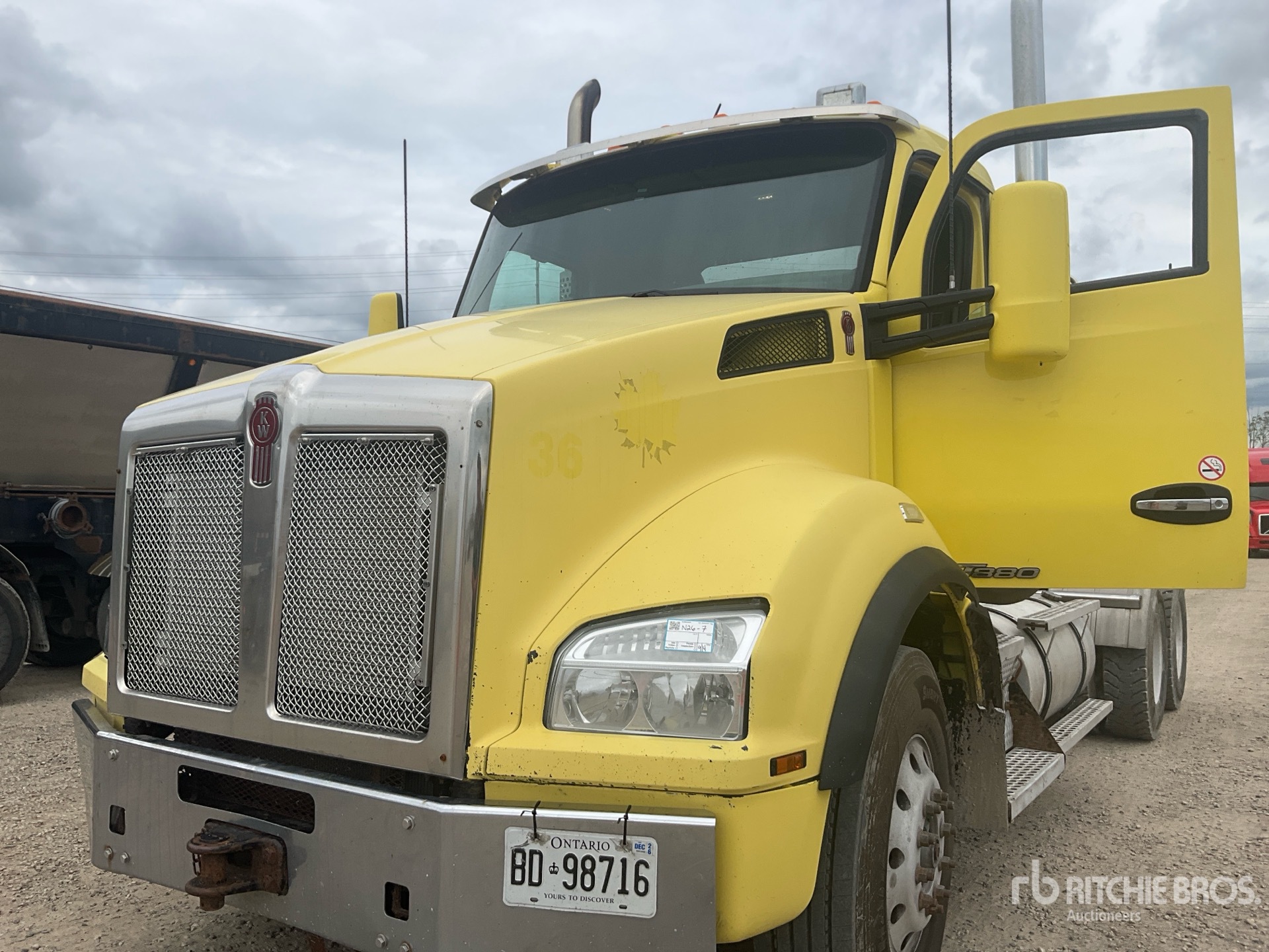 2016 Kenworth T880