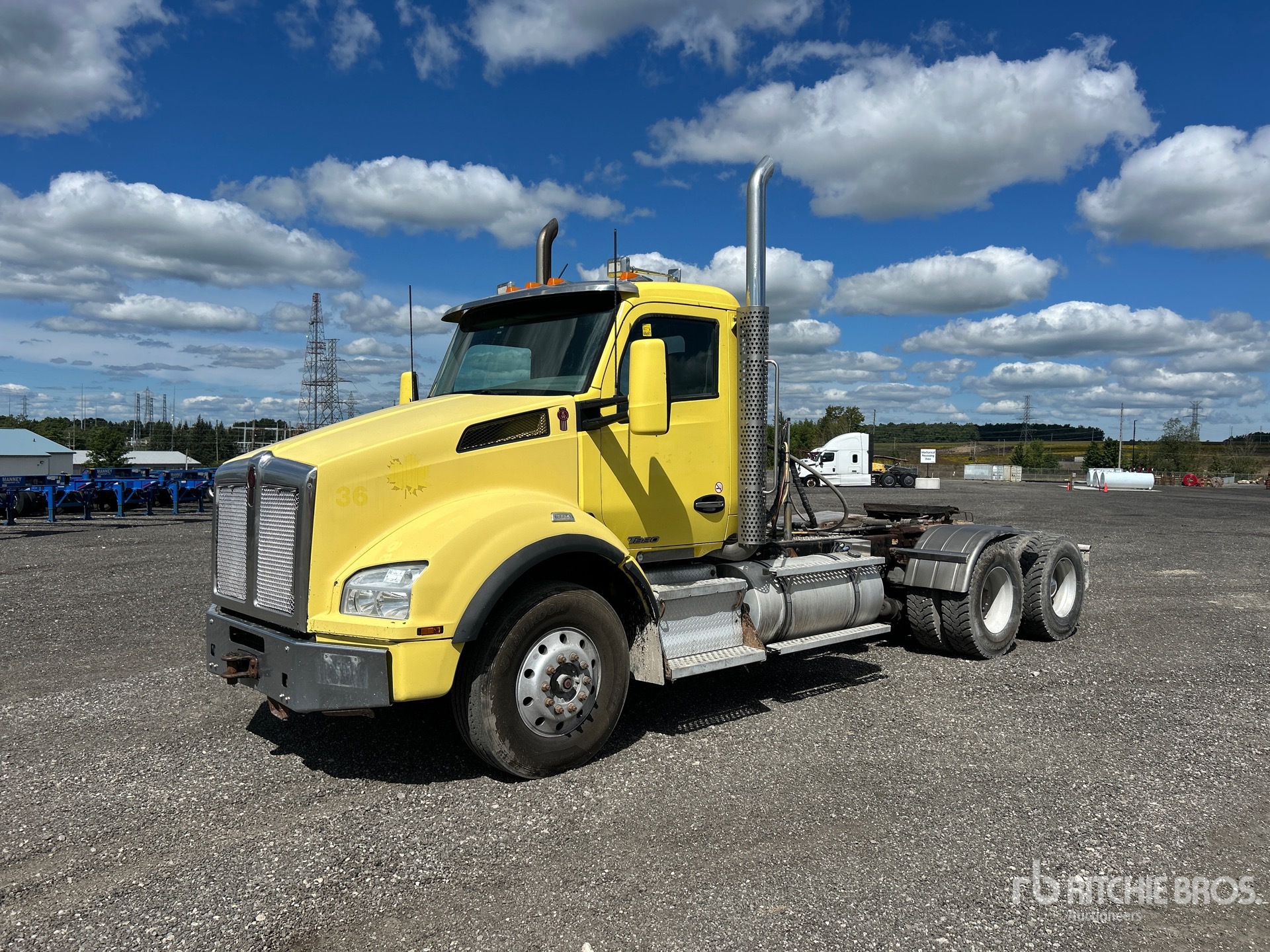 Photo of 2016 Kenworth T880