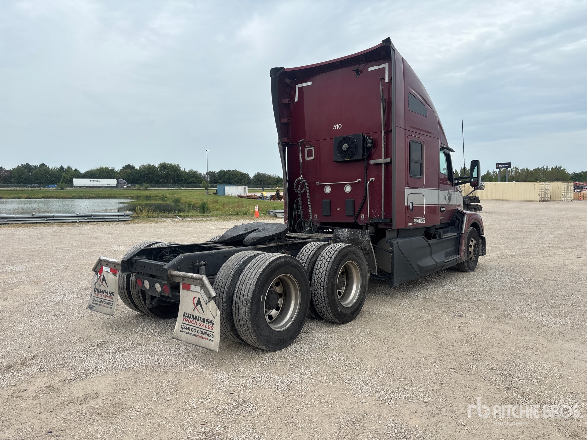 2023 Kenworth T680
