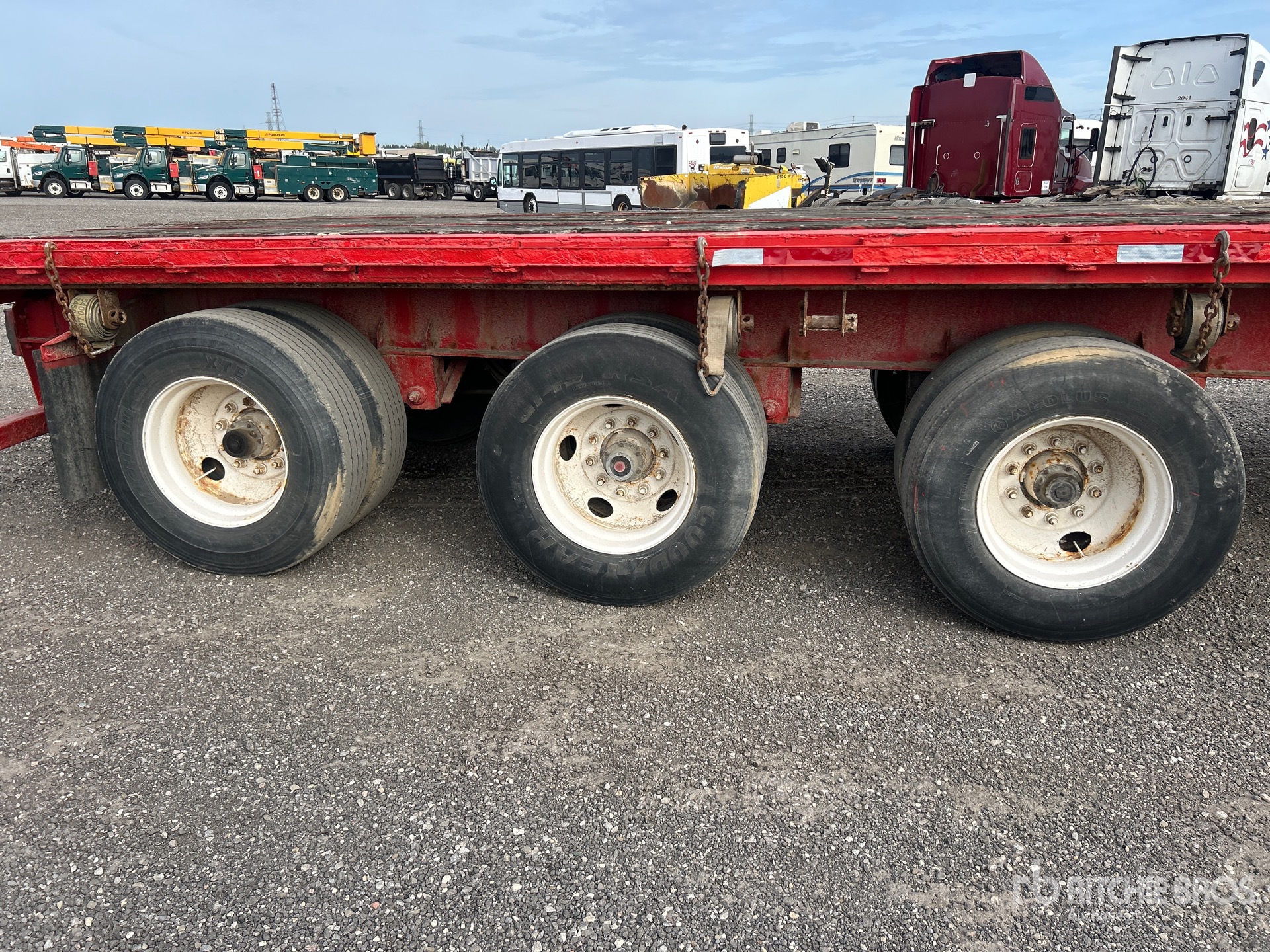 2006 Manac 53 ft Tri/A
