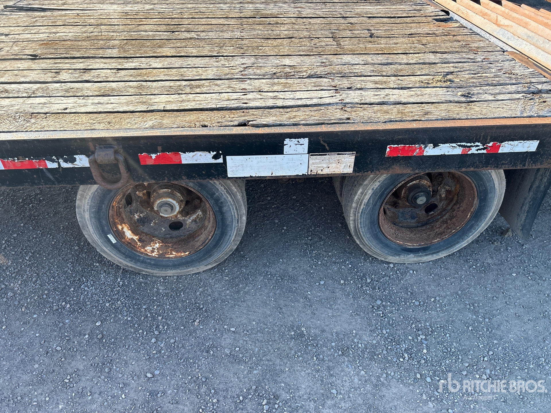 2009 Towmaster T4B
