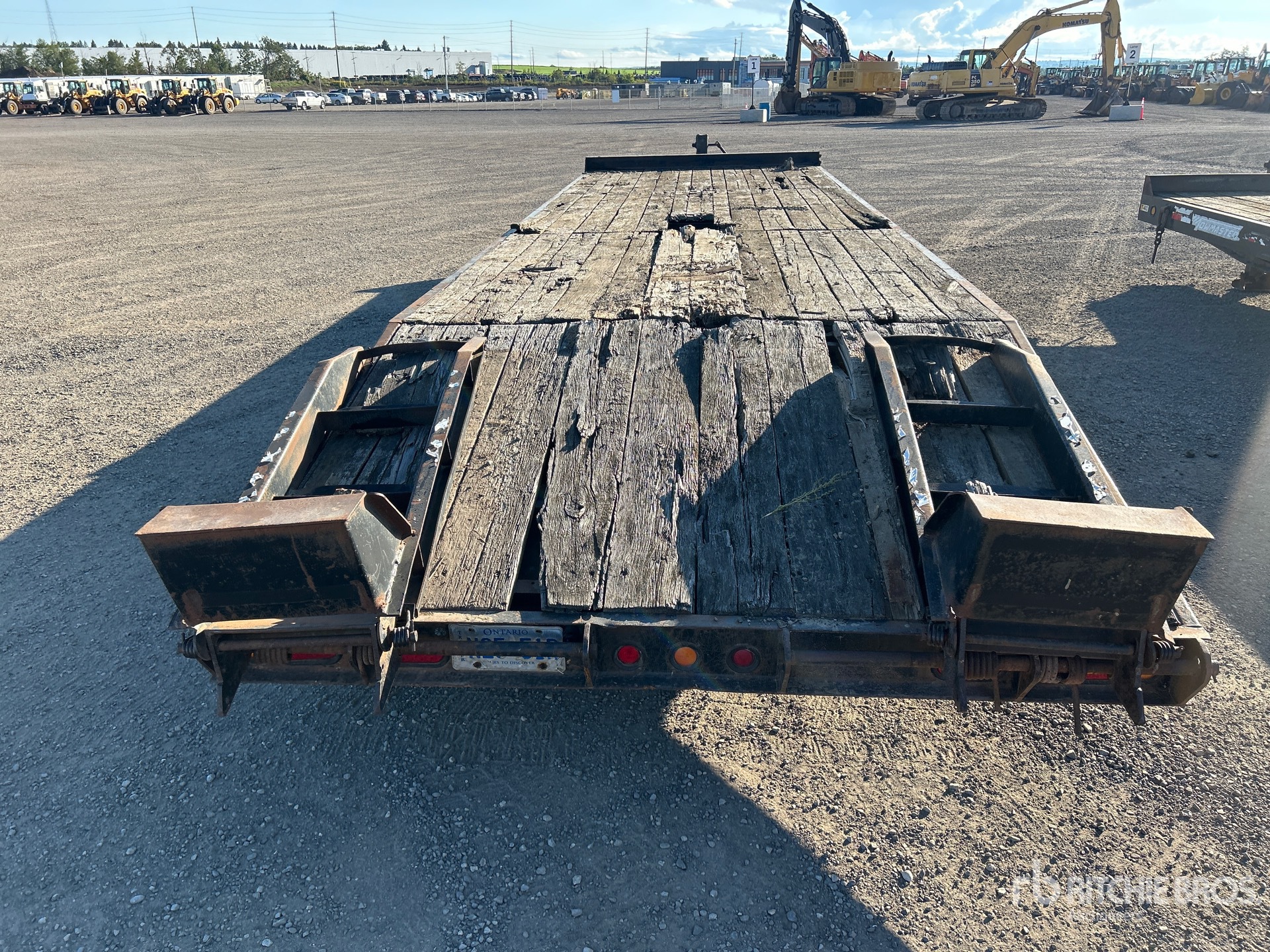 2007 Towmaster 28 ft Tri/A