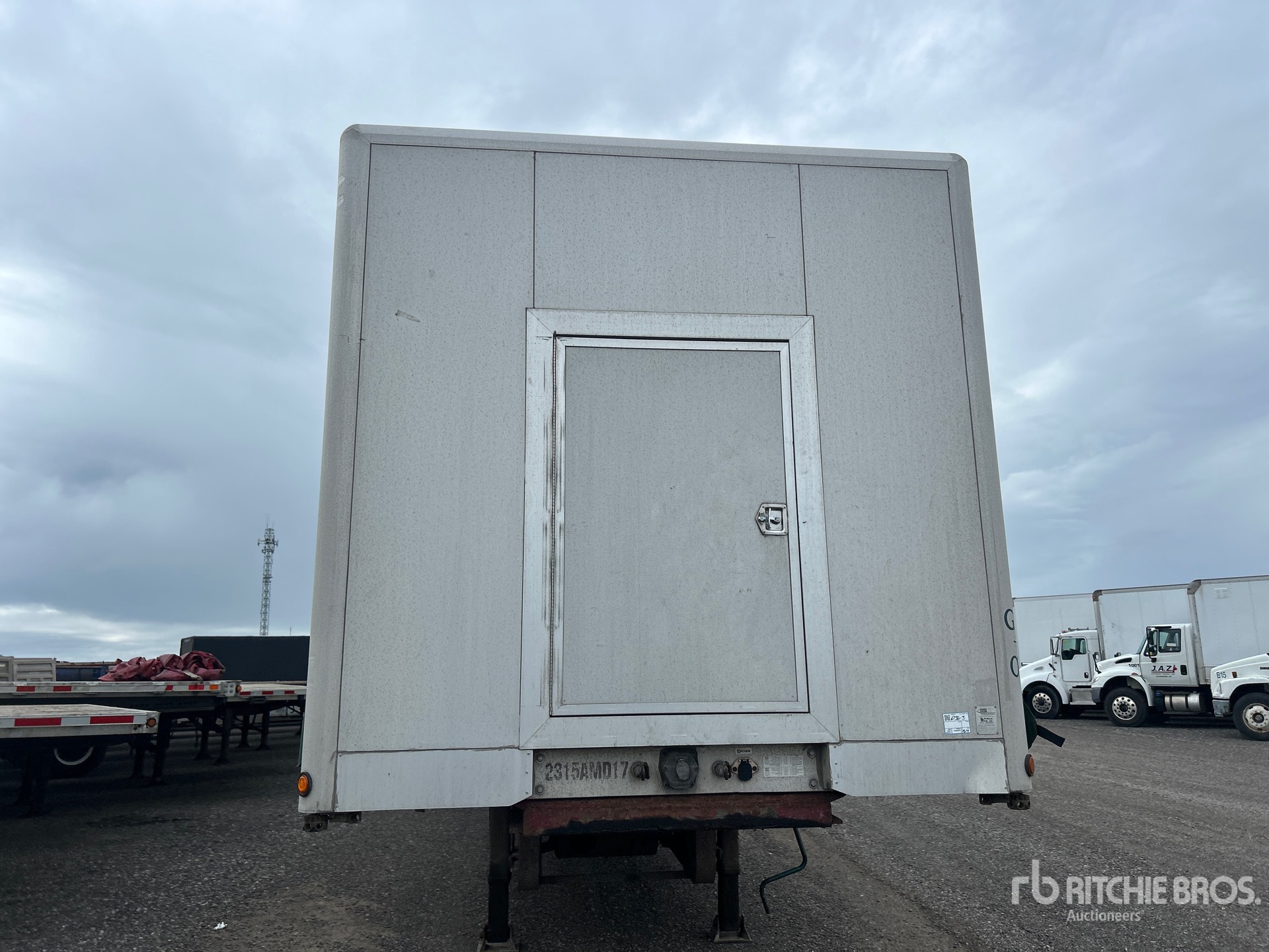 2017 Manac 48 ft T/A Step Deck