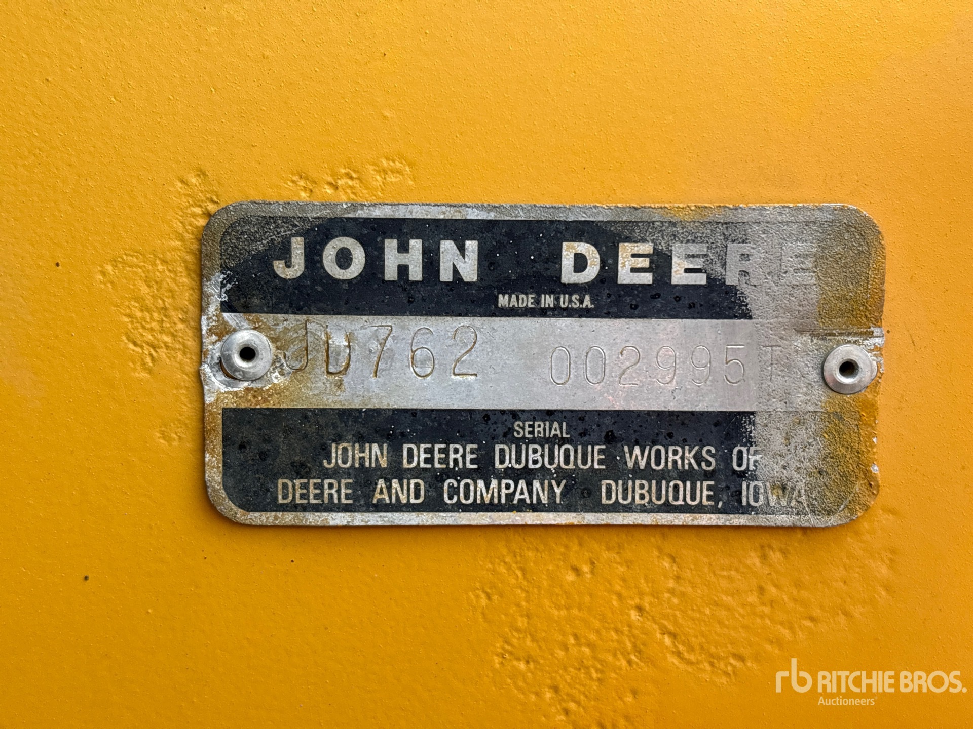 1977 John Deere 762