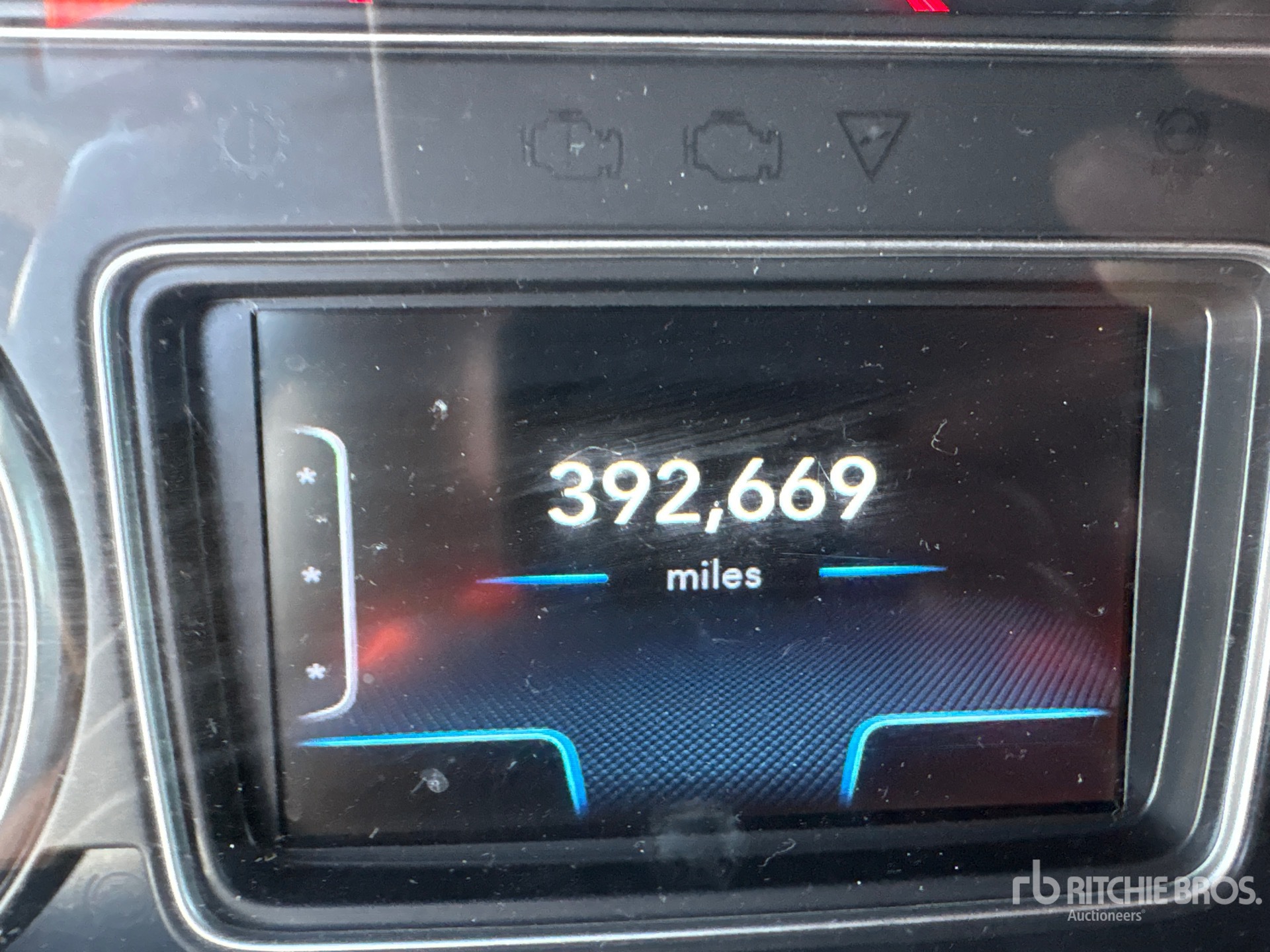 2023 International LT625