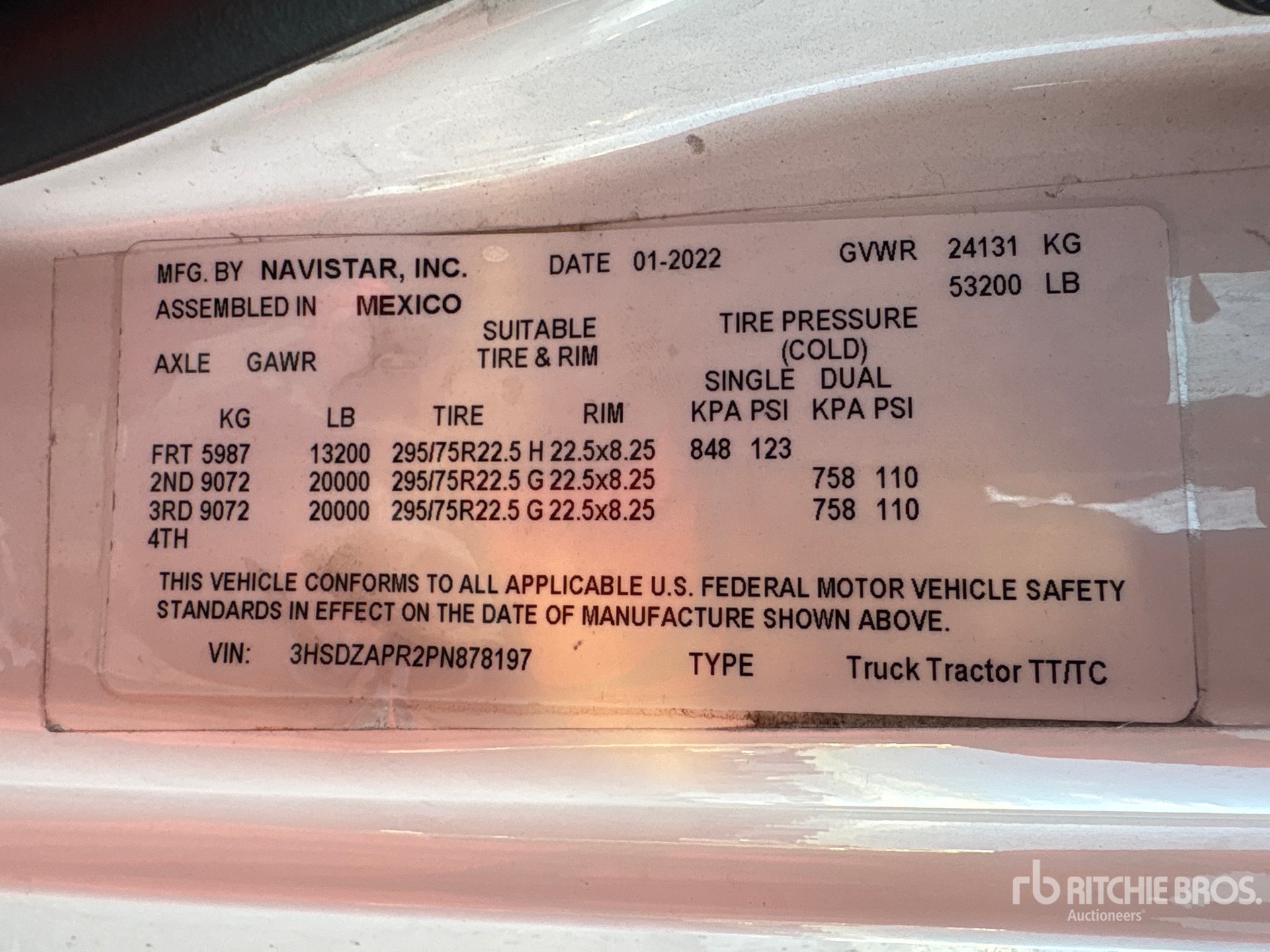 2023 International LT625