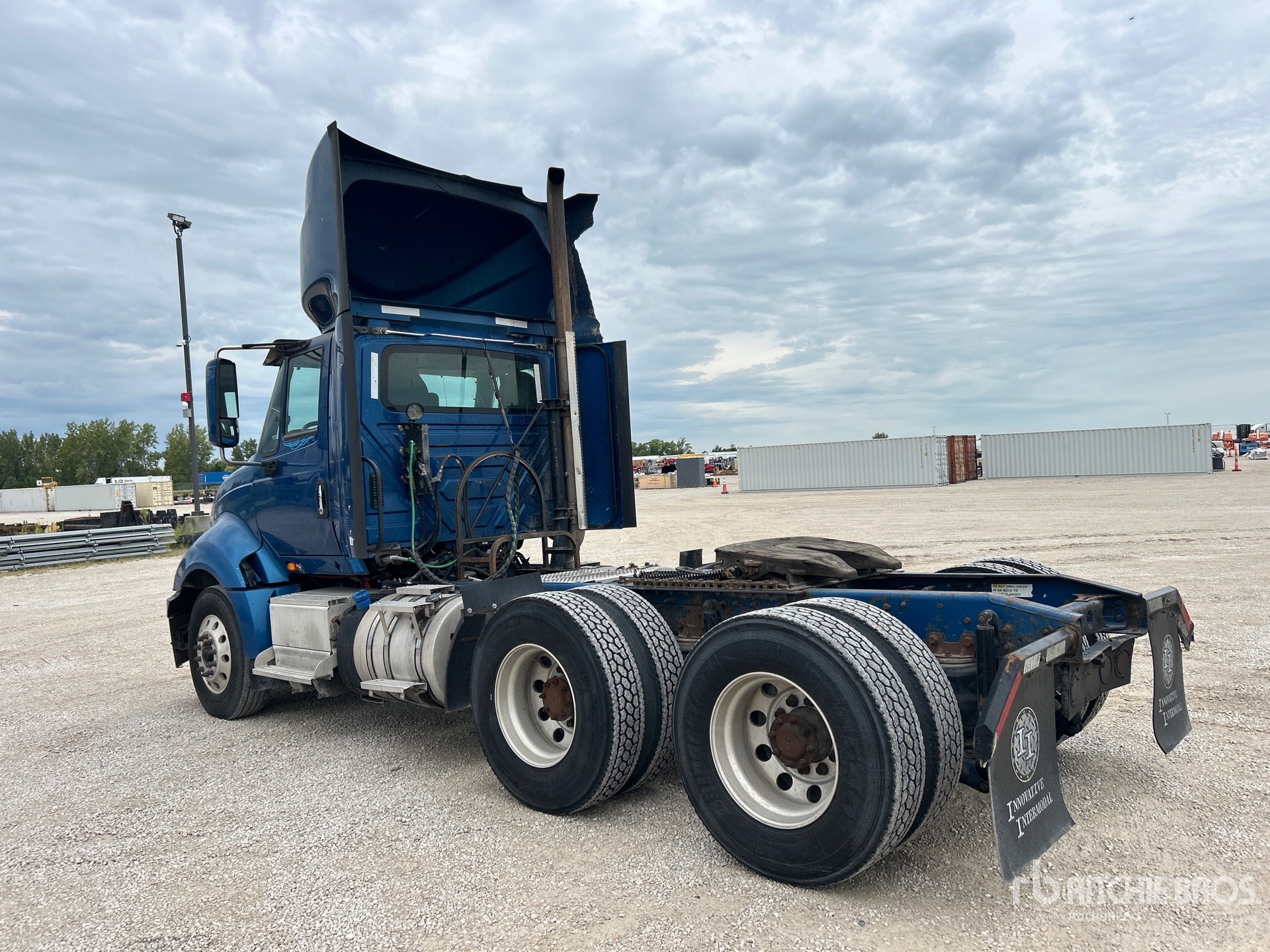 2016 International PROSTAR+